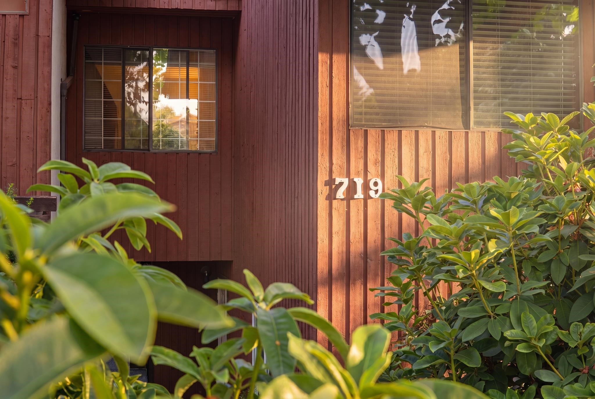 14 719 31st Avenue - MLS&reg; # R3139764
