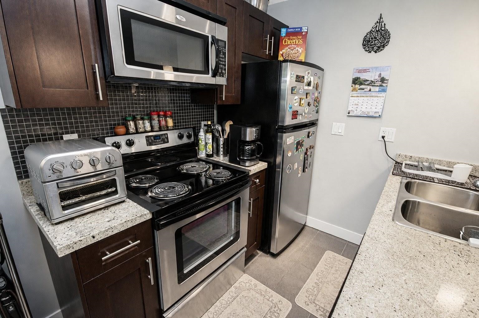 205 5488 Cecil Street - MLS&reg; # R3140332