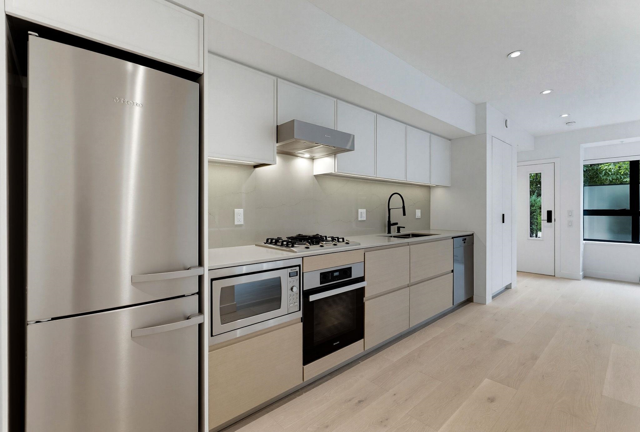 11 520 28th Avenue - MLS&reg; # R3140736