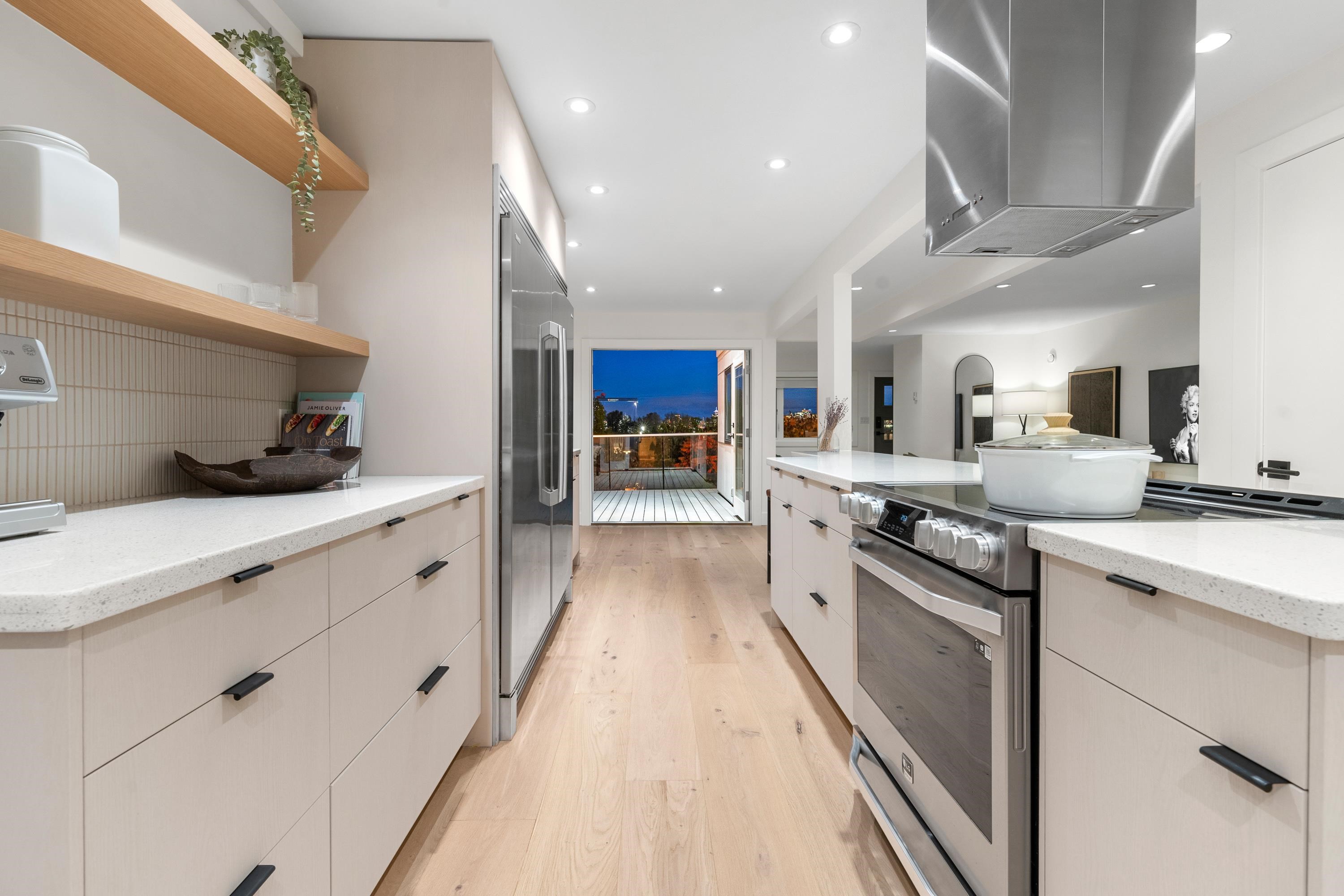  1140 17 Street - MLS&reg; # R3140844