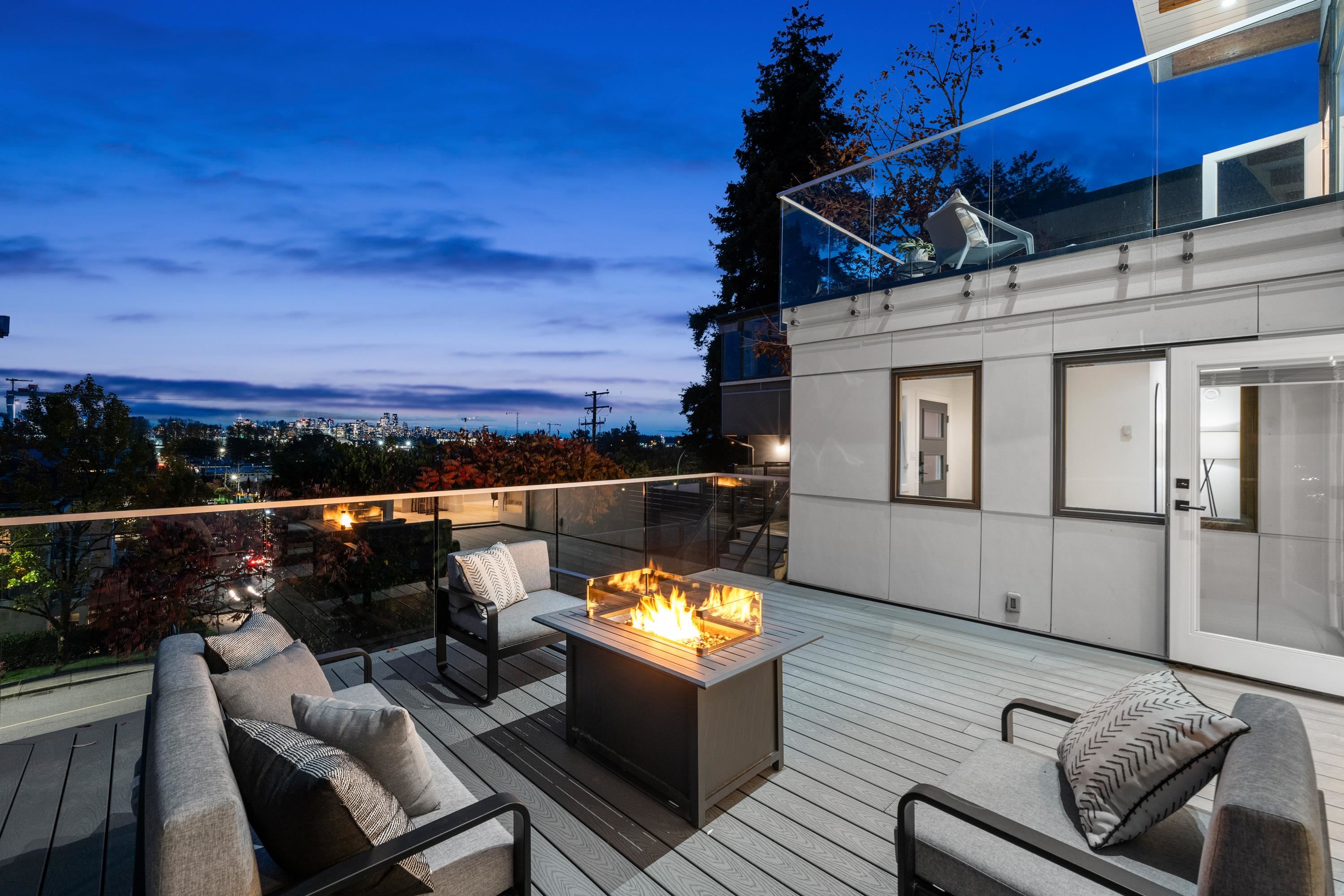  1140 17 Street - MLS&reg; # R3140844