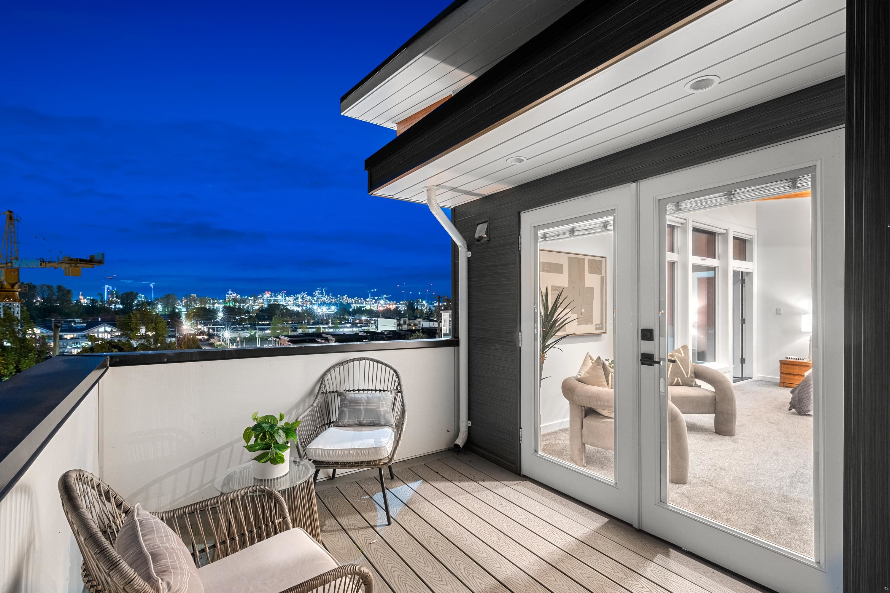  1140 17 Street - MLS&reg; # R3140844