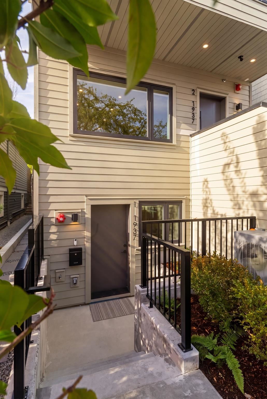 1 1937 Templeton Drive - MLS&reg; # R3140964