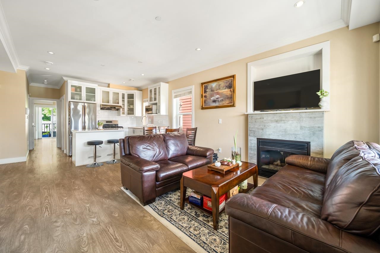 201 4577 Slocan Street - MLS&reg; # R3141011