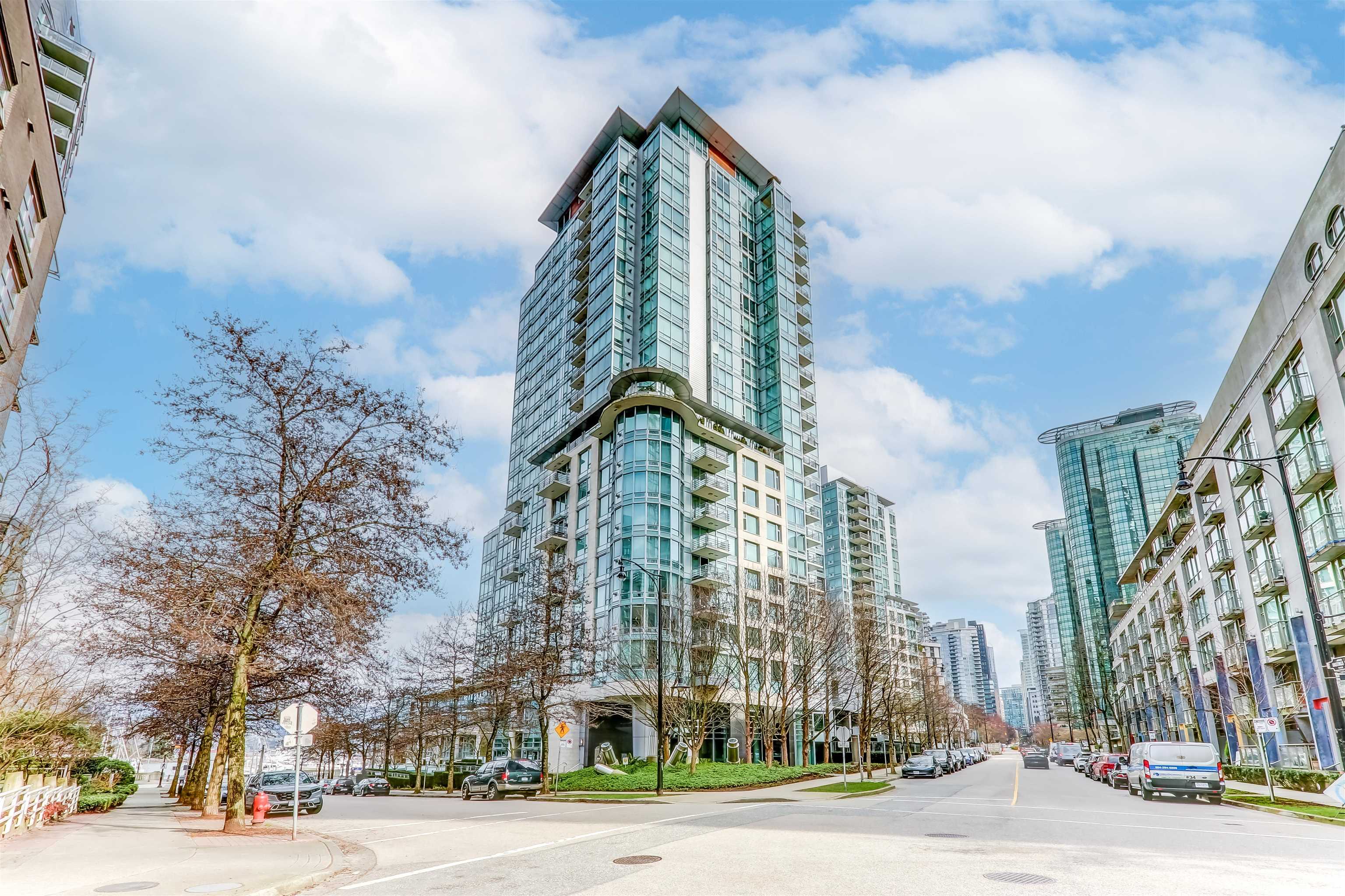 402 590 Nicola Street - MLS&reg; # R3141596