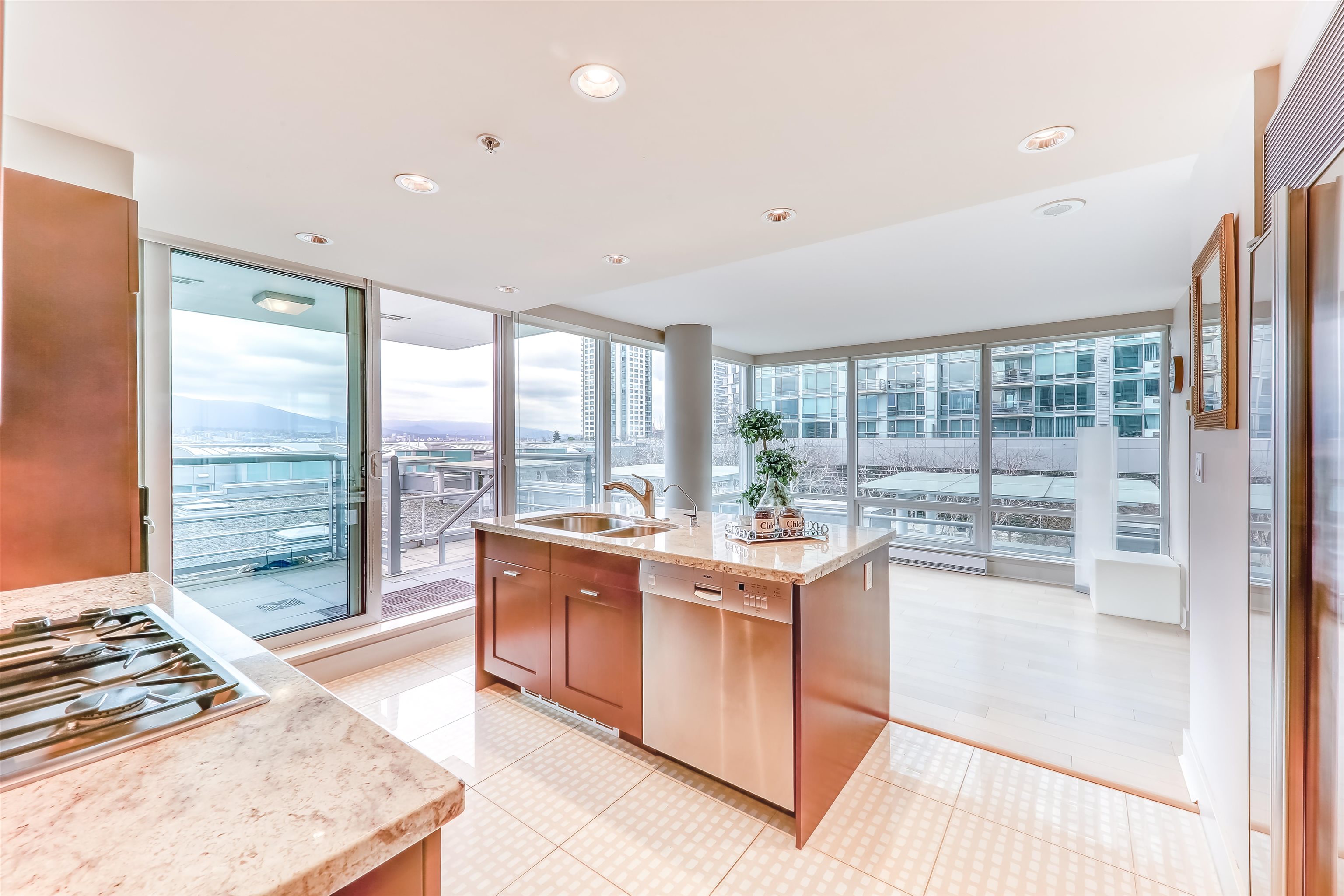 402 590 Nicola Street - MLS&reg; # R3141596