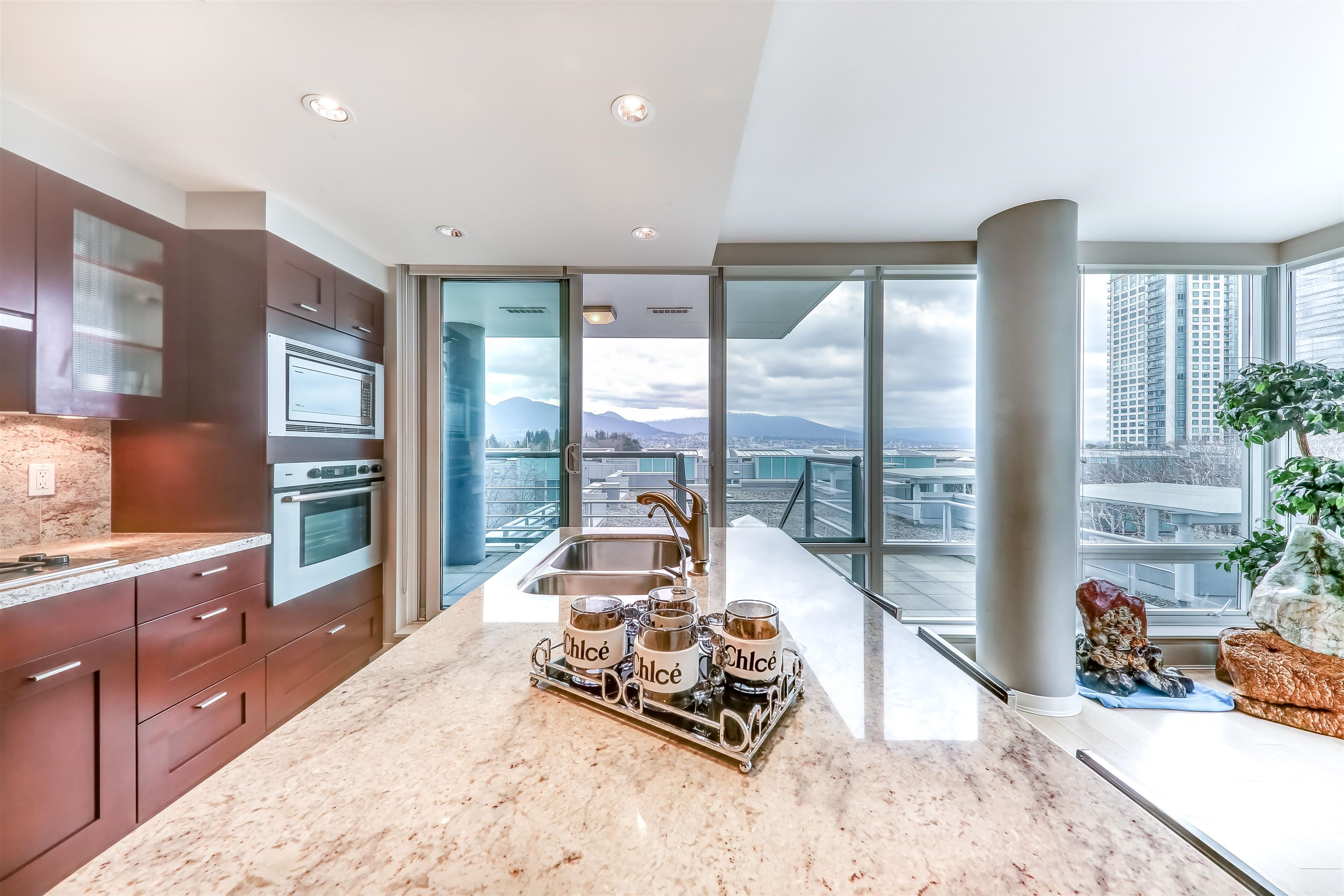 402 590 Nicola Street - MLS&reg; # R3141596