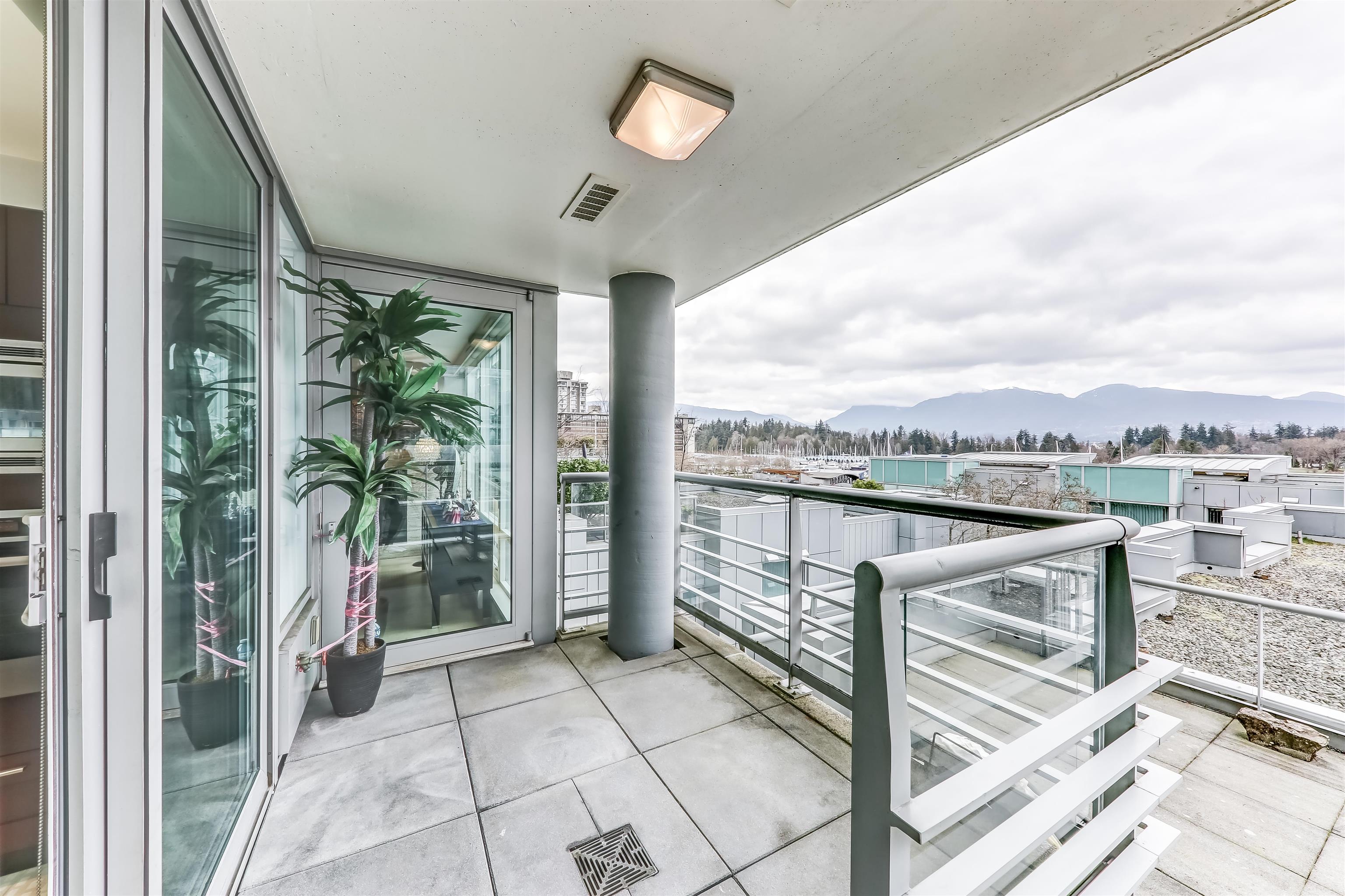 402 590 Nicola Street - MLS&reg; # R3141596