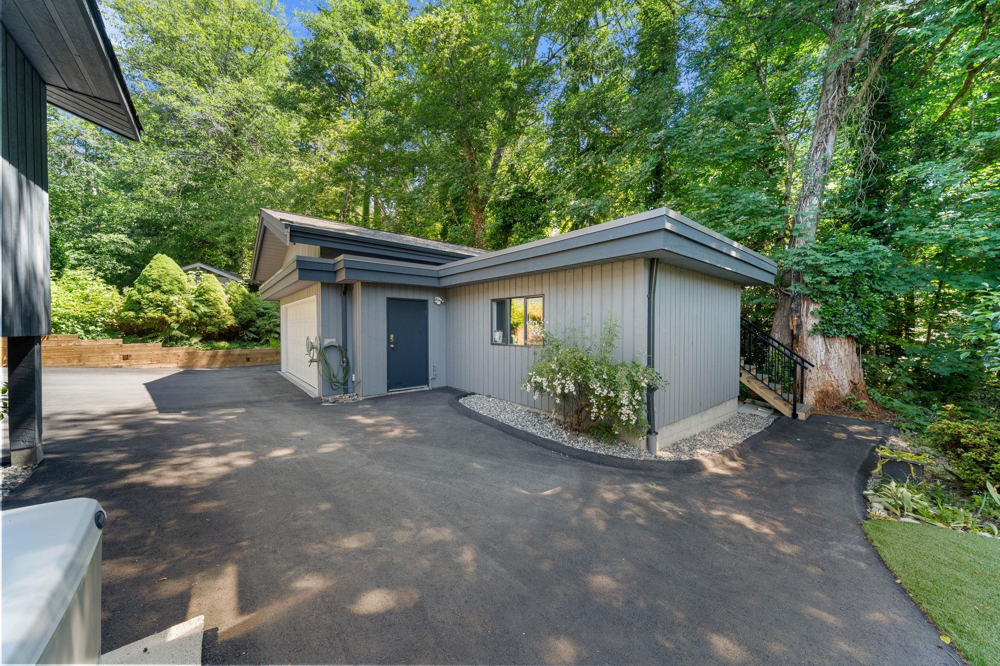  1776 Medwin Place - MLS&reg; # R3141718