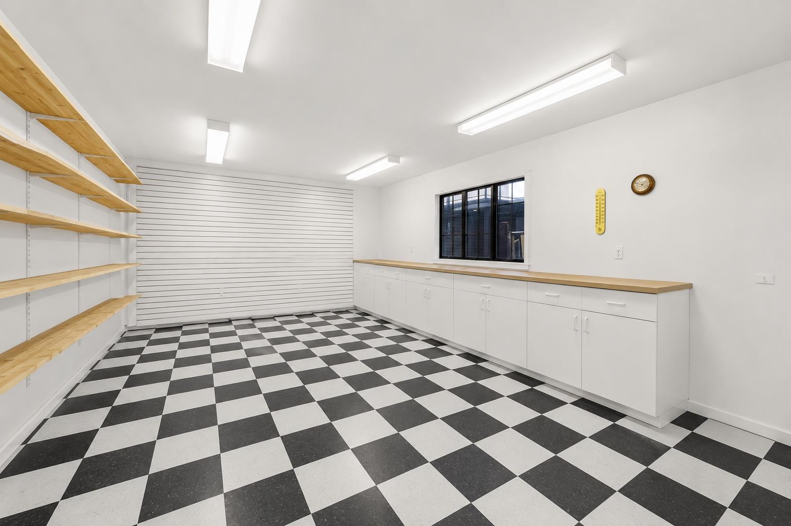  1776 Medwin Place - MLS&reg; # R3141718