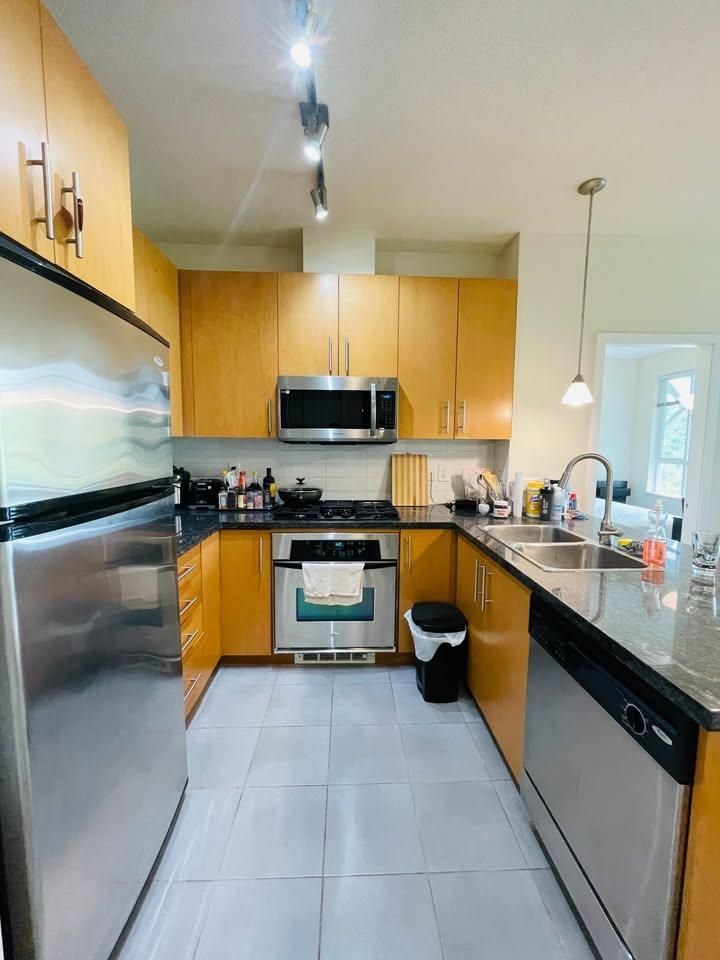  3551 Foster Avenue - MLS&reg; # R3141822