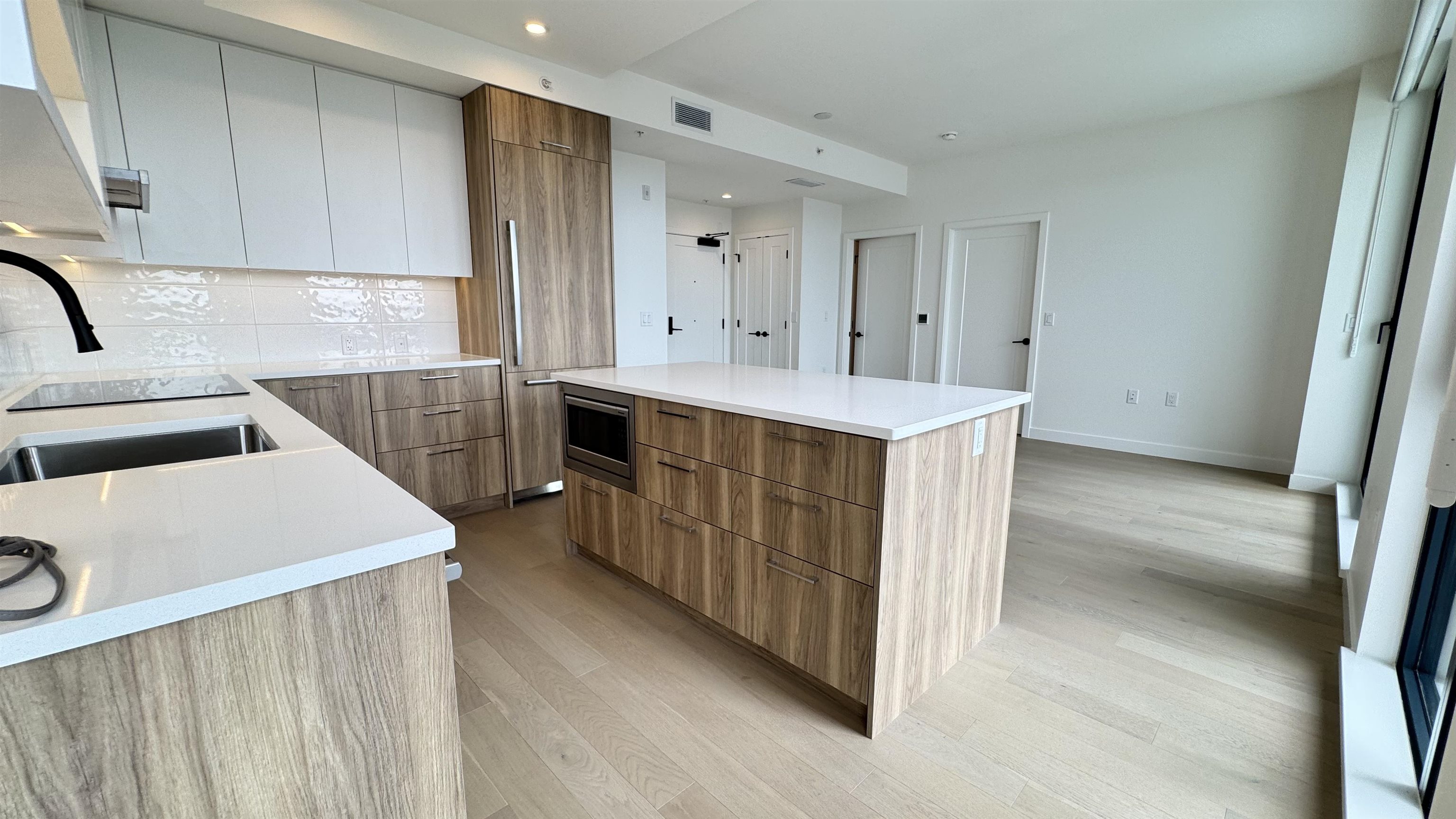 604 8398 Oak Street - MLS&reg; # R3141863