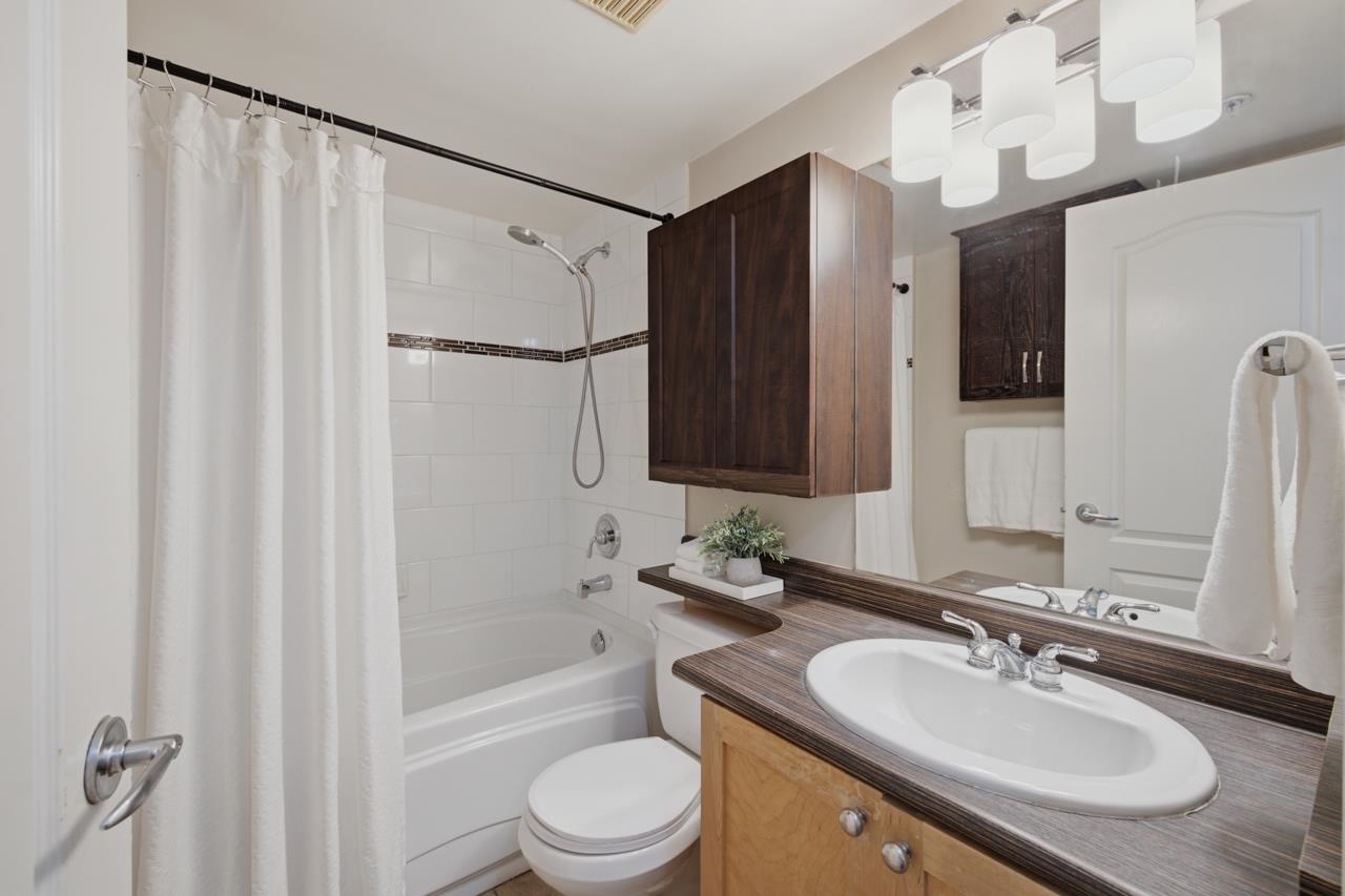  3018 4th Avenue - MLS&reg; # R3141904
