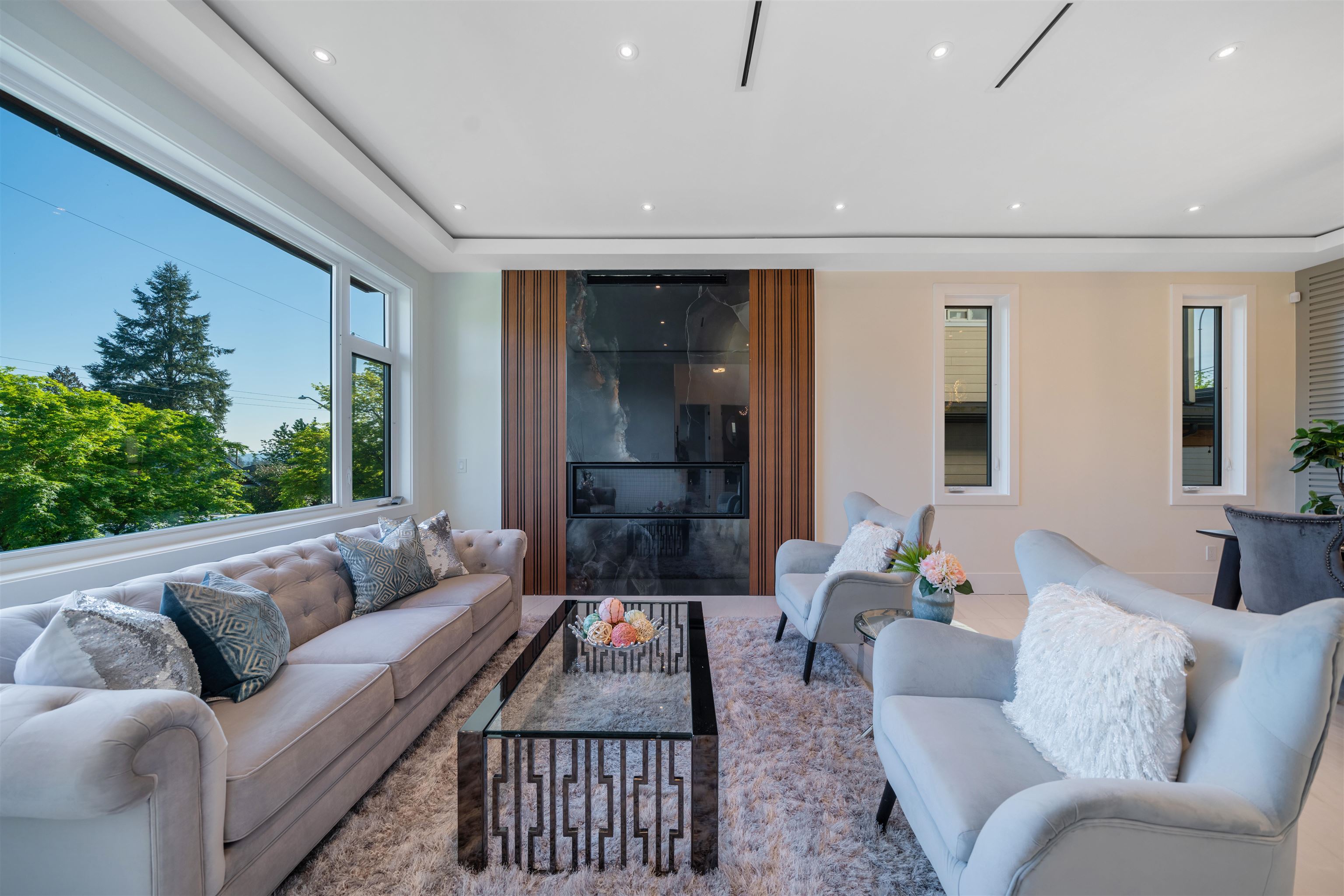  214 24th Street - MLS&reg; # R3142141