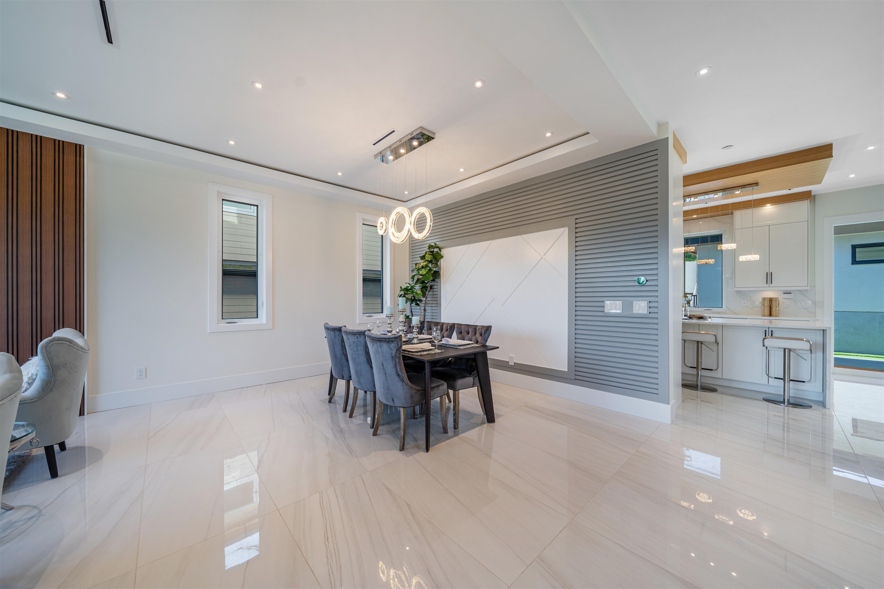  214 24th Street - MLS&reg; # R3142141