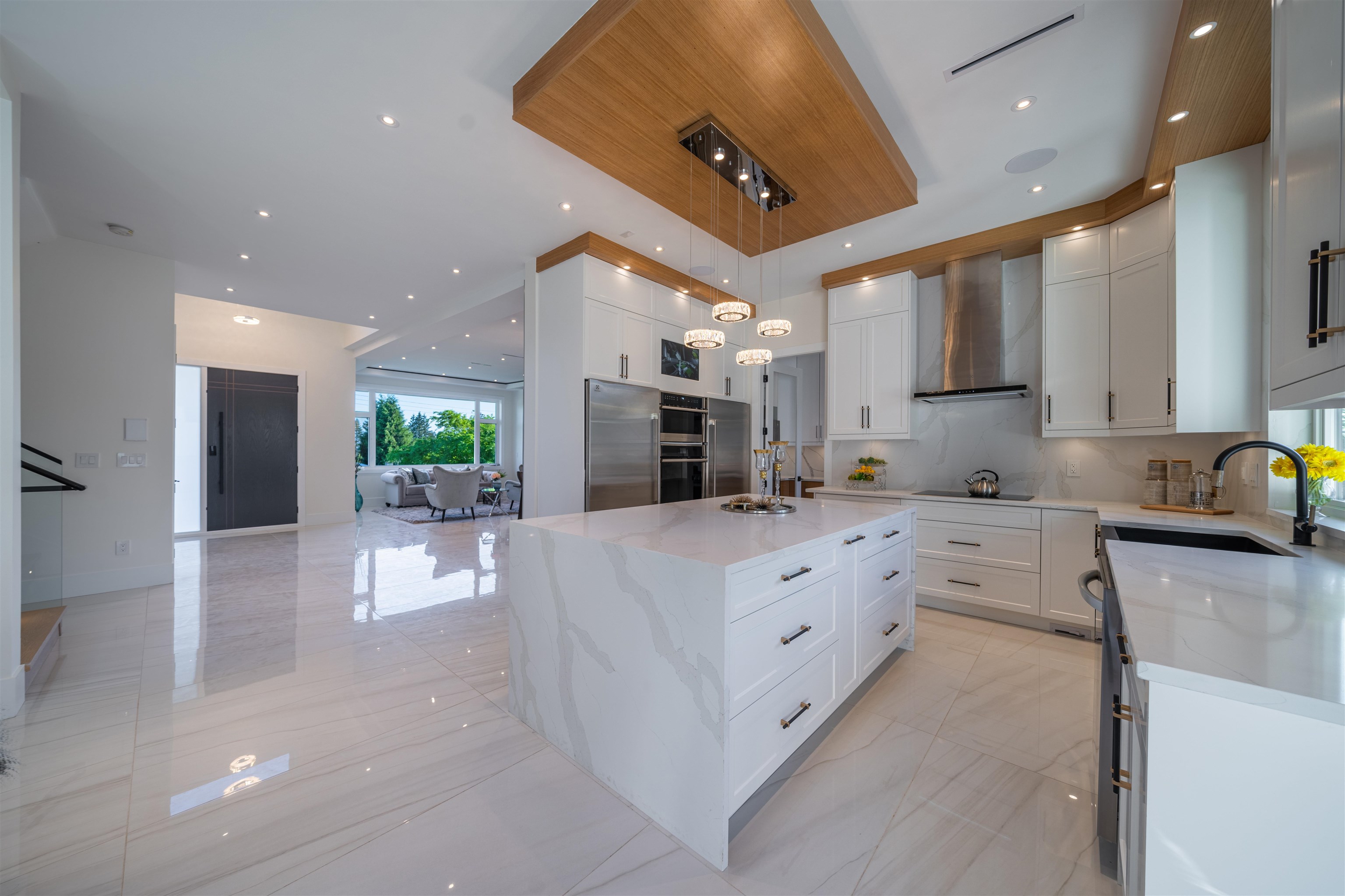  214 24th Street - MLS&reg; # R3142141