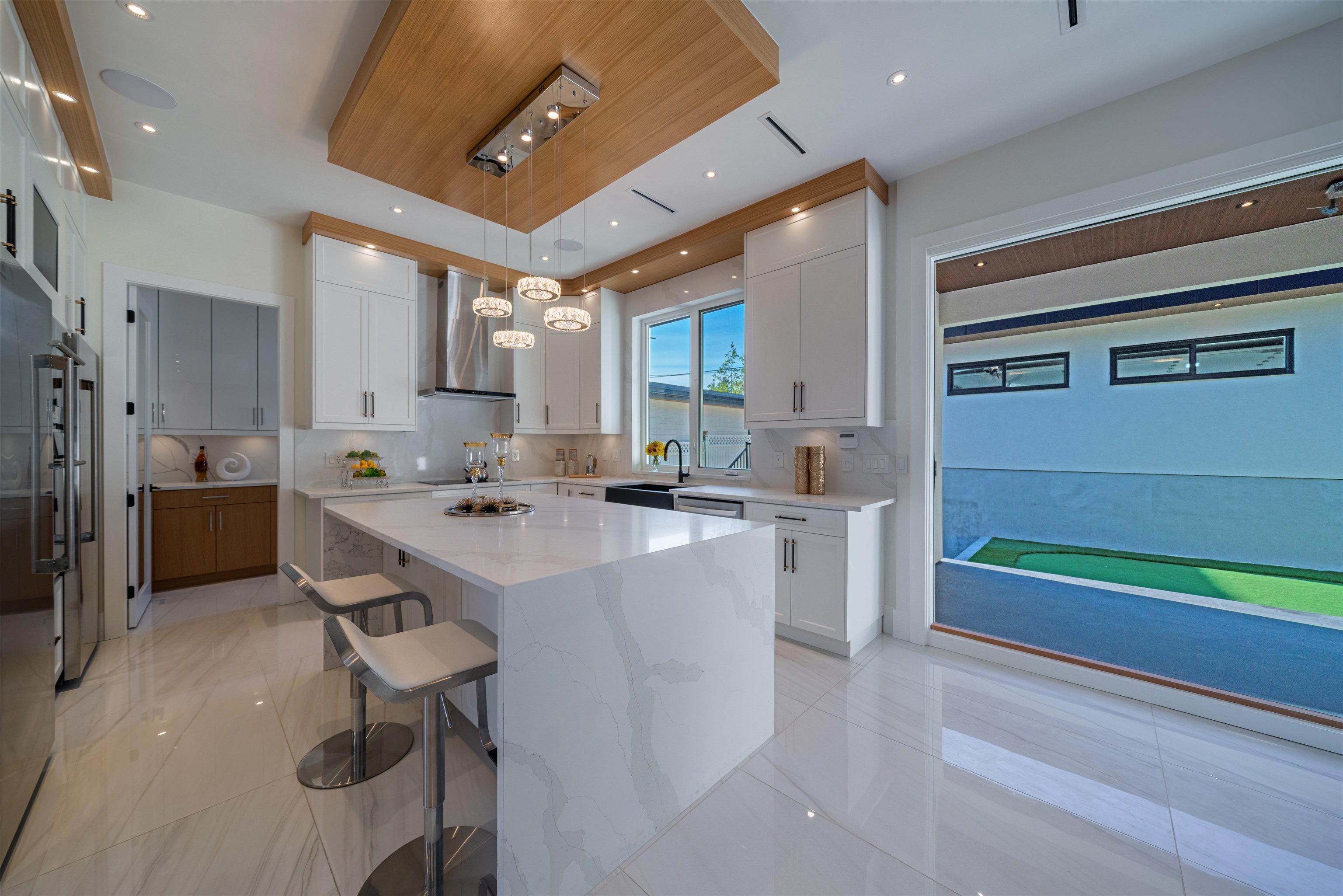  214 24th Street - MLS&reg; # R3142141