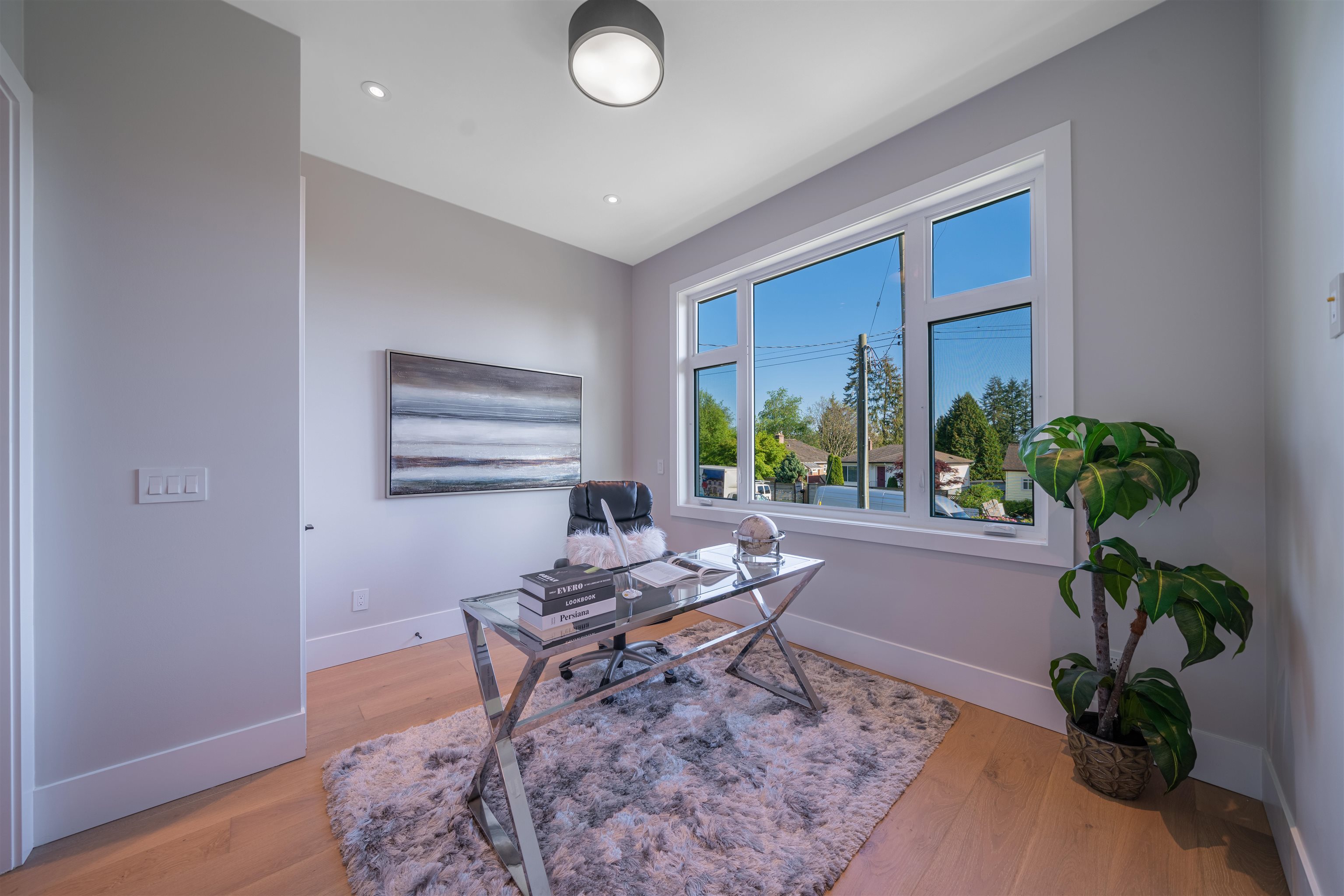  214 24th Street - MLS&reg; # R3142141