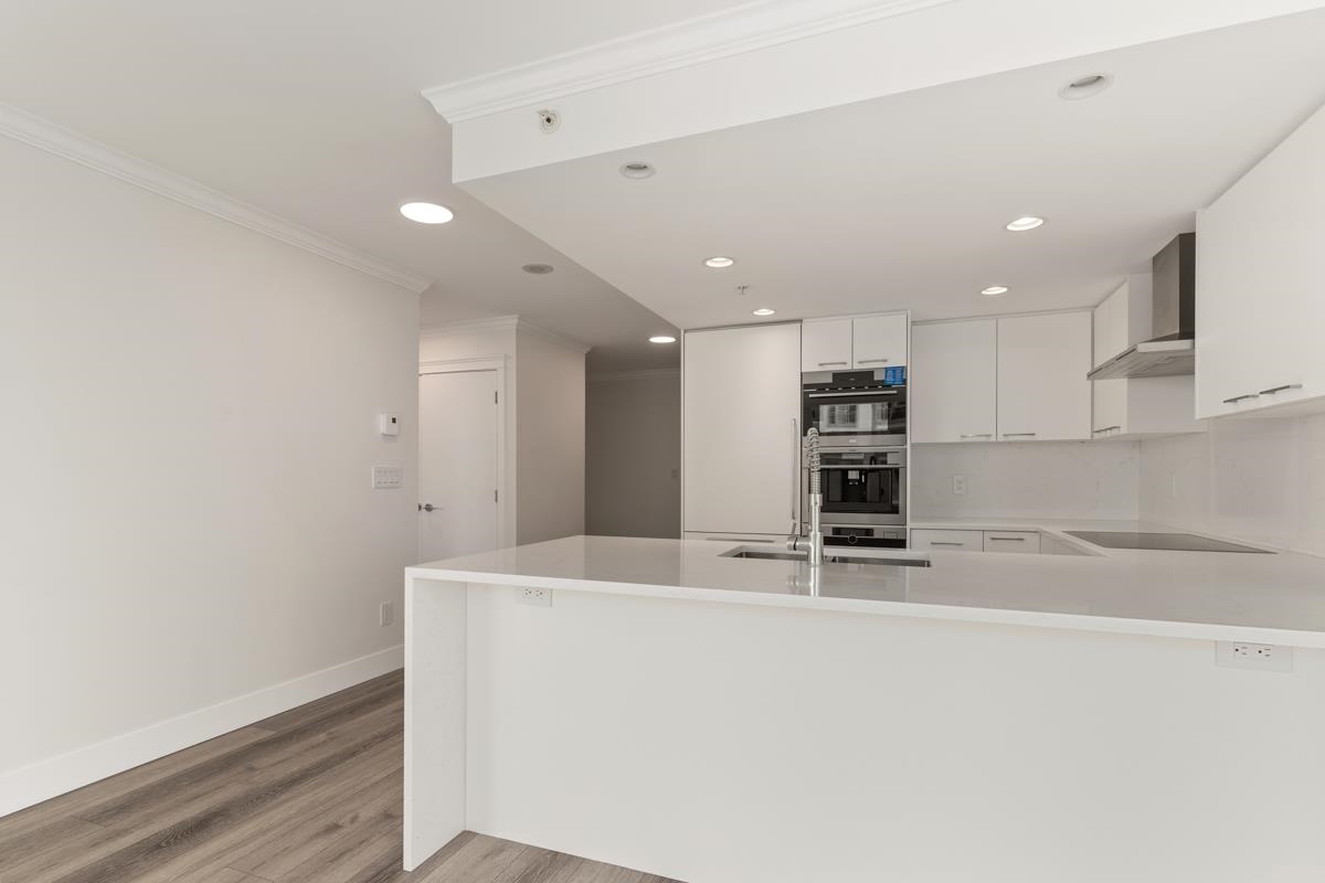 704 125 Milross Avenue - MLS&reg; # R3142167