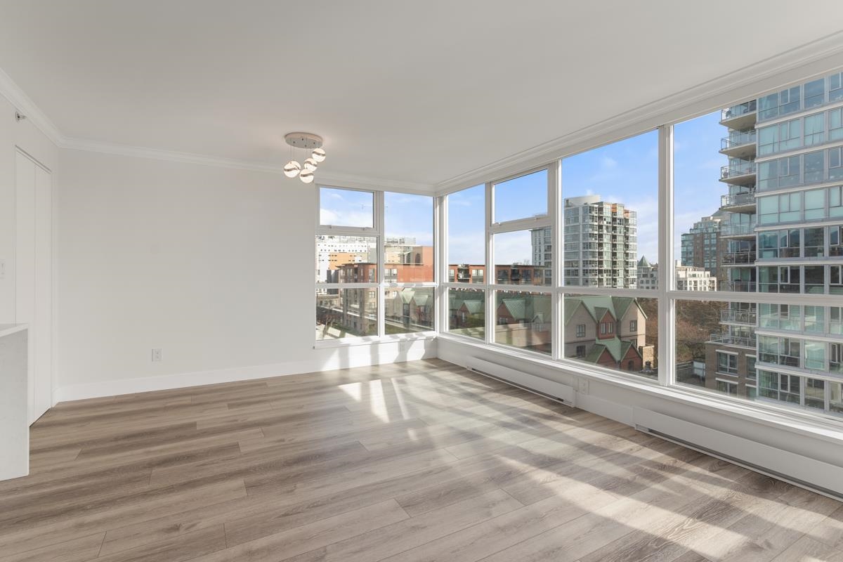 704 125 Milross Avenue - MLS&reg; # R3142167
