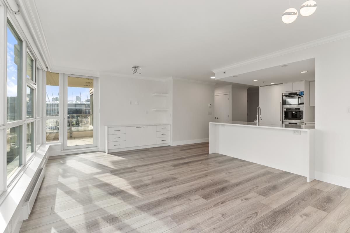 704 125 Milross Avenue - MLS&reg; # R3142167