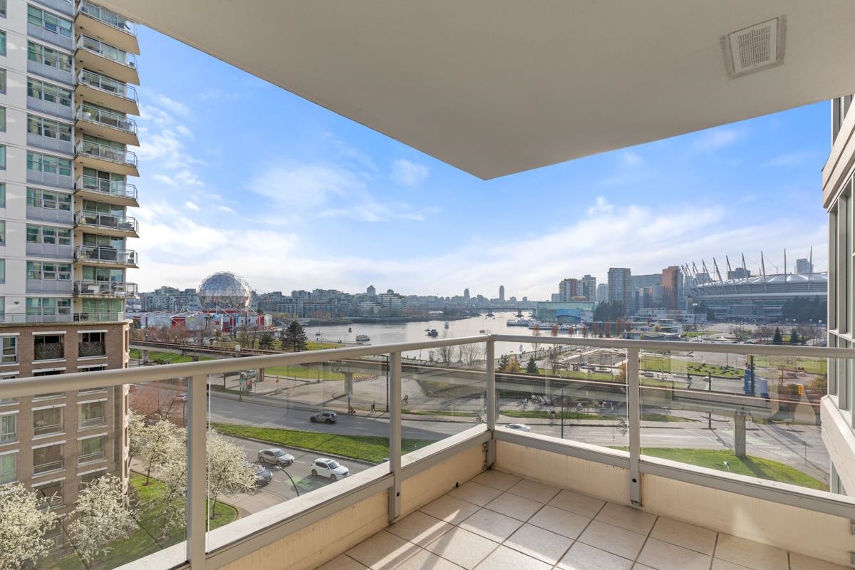 704 125 Milross Avenue - MLS&reg; # R3142167