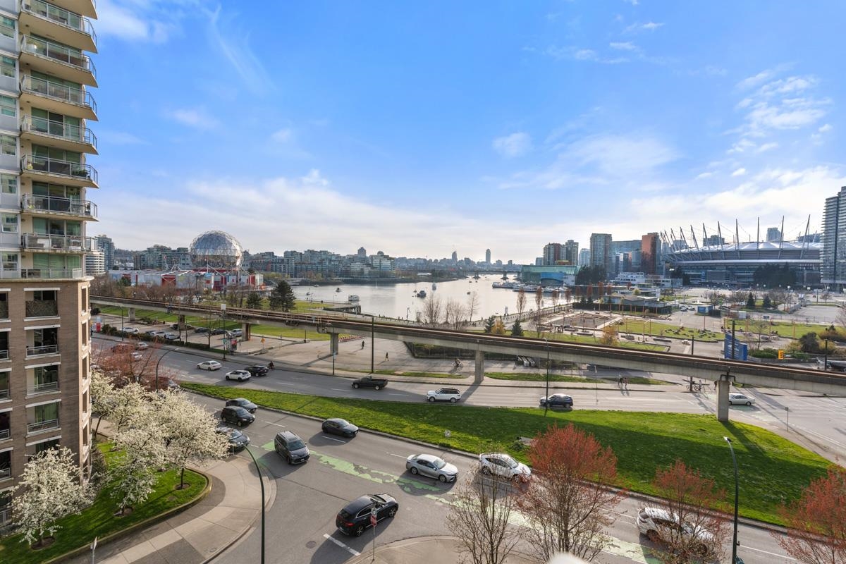 704 125 Milross Avenue - MLS&reg; # R3142167