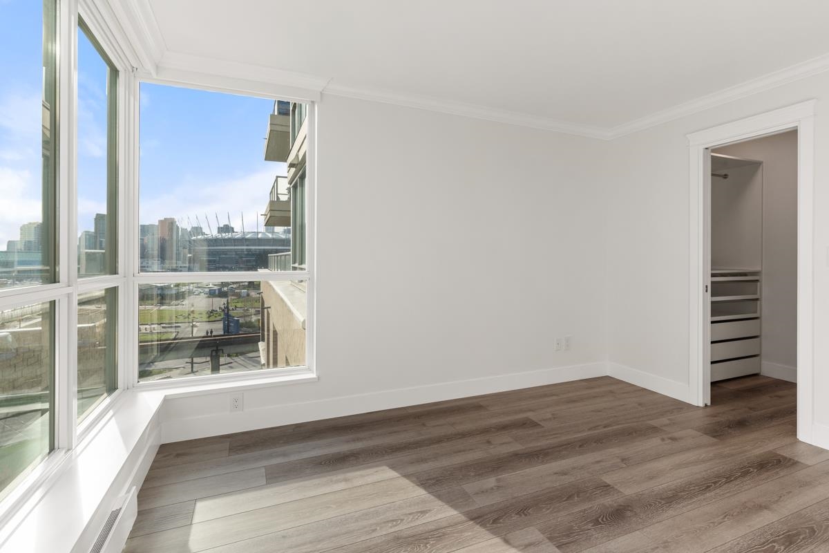 704 125 Milross Avenue - MLS&reg; # R3142167