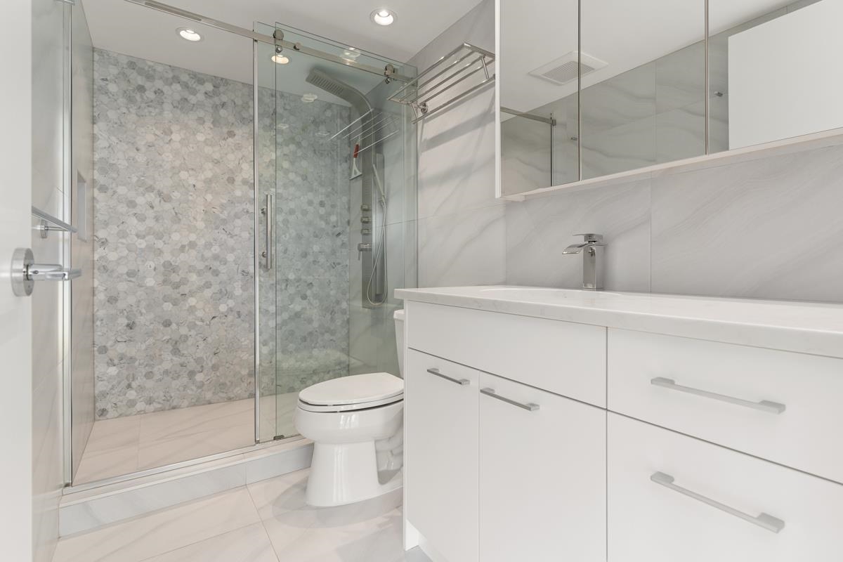 704 125 Milross Avenue - MLS&reg; # R3142167