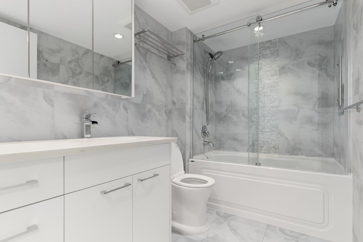 704 125 Milross Avenue - MLS&reg; # R3142167