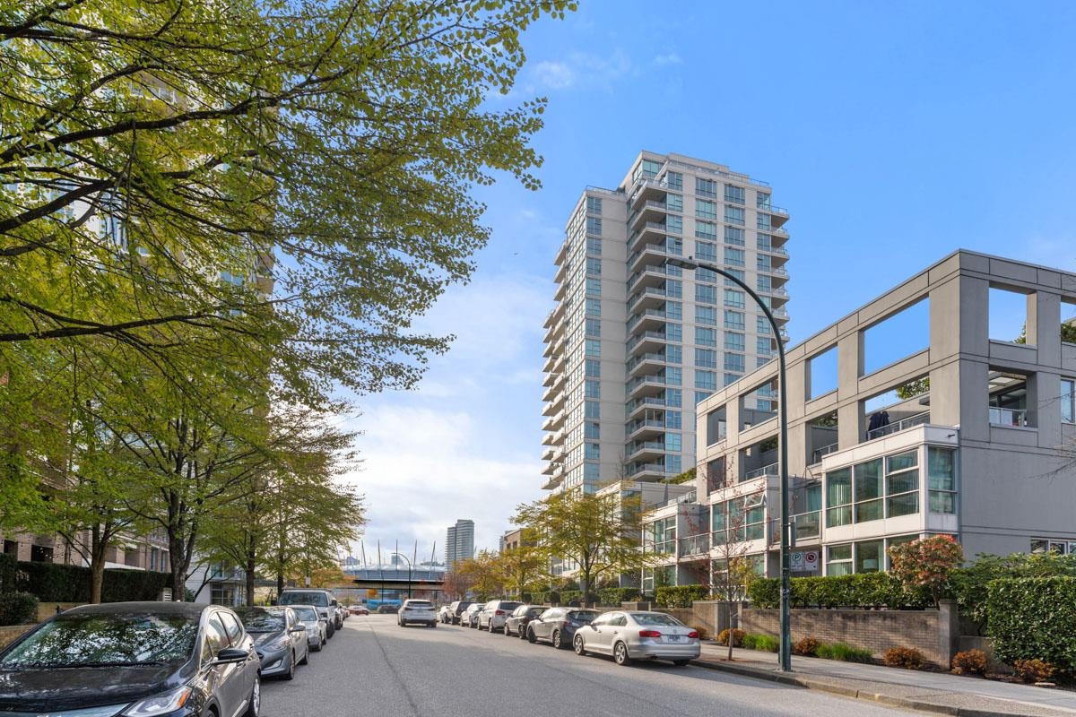 704 125 Milross Avenue - MLS&reg; # R3142167