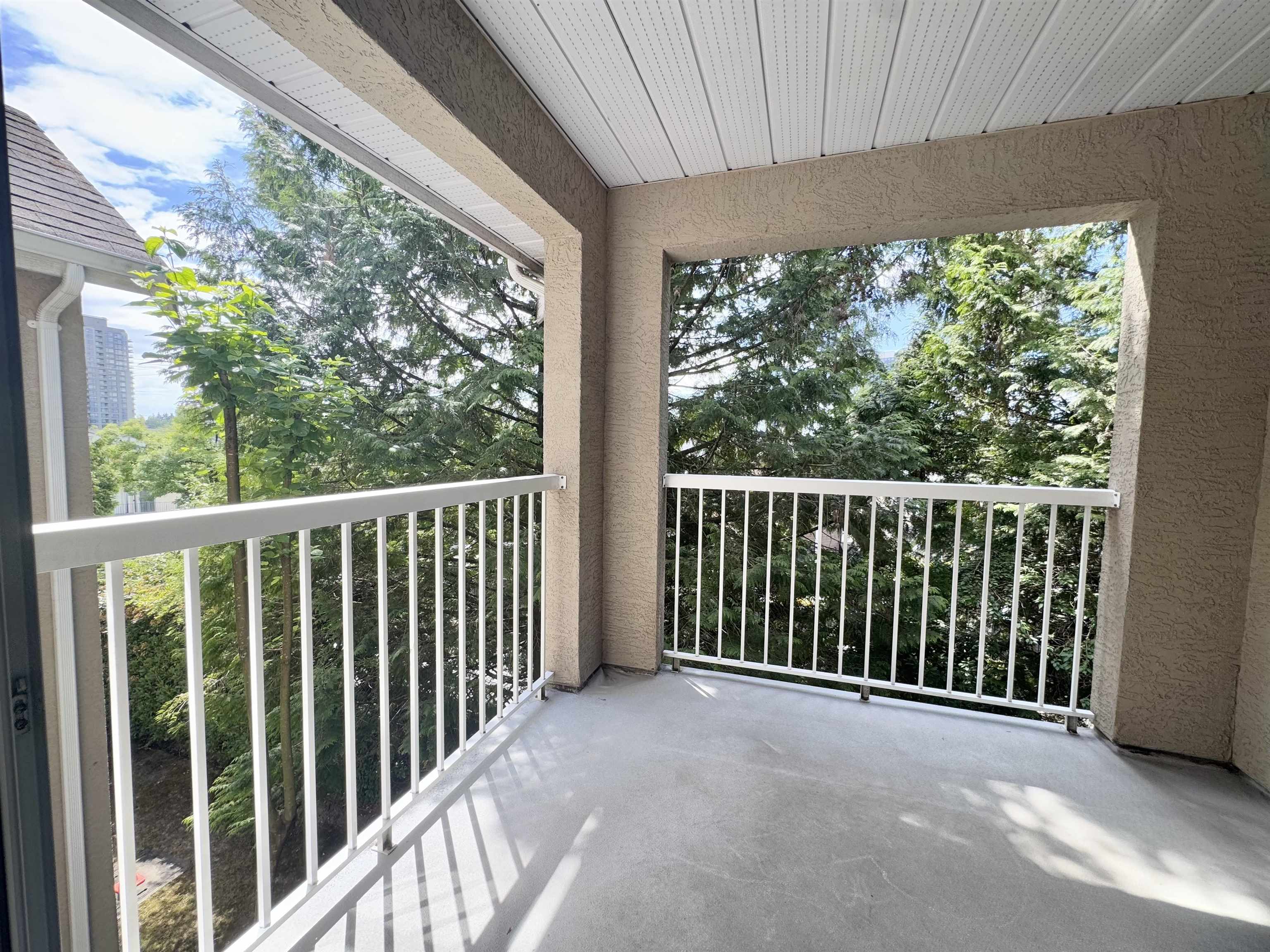 202 3683 Wellington Avenue - MLS&reg; # R3142241