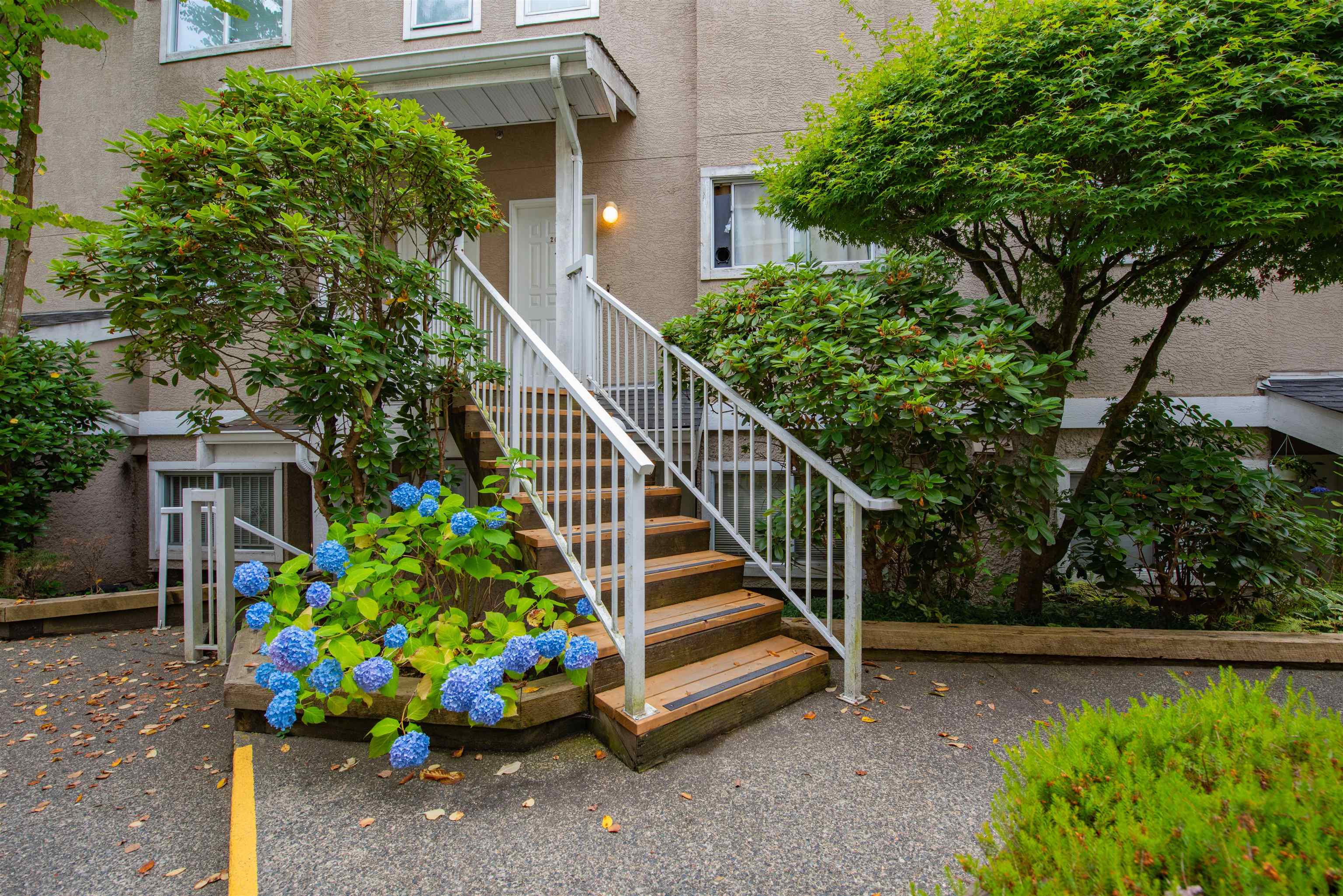 202 3683 Wellington Avenue - MLS&reg; # R3142241
