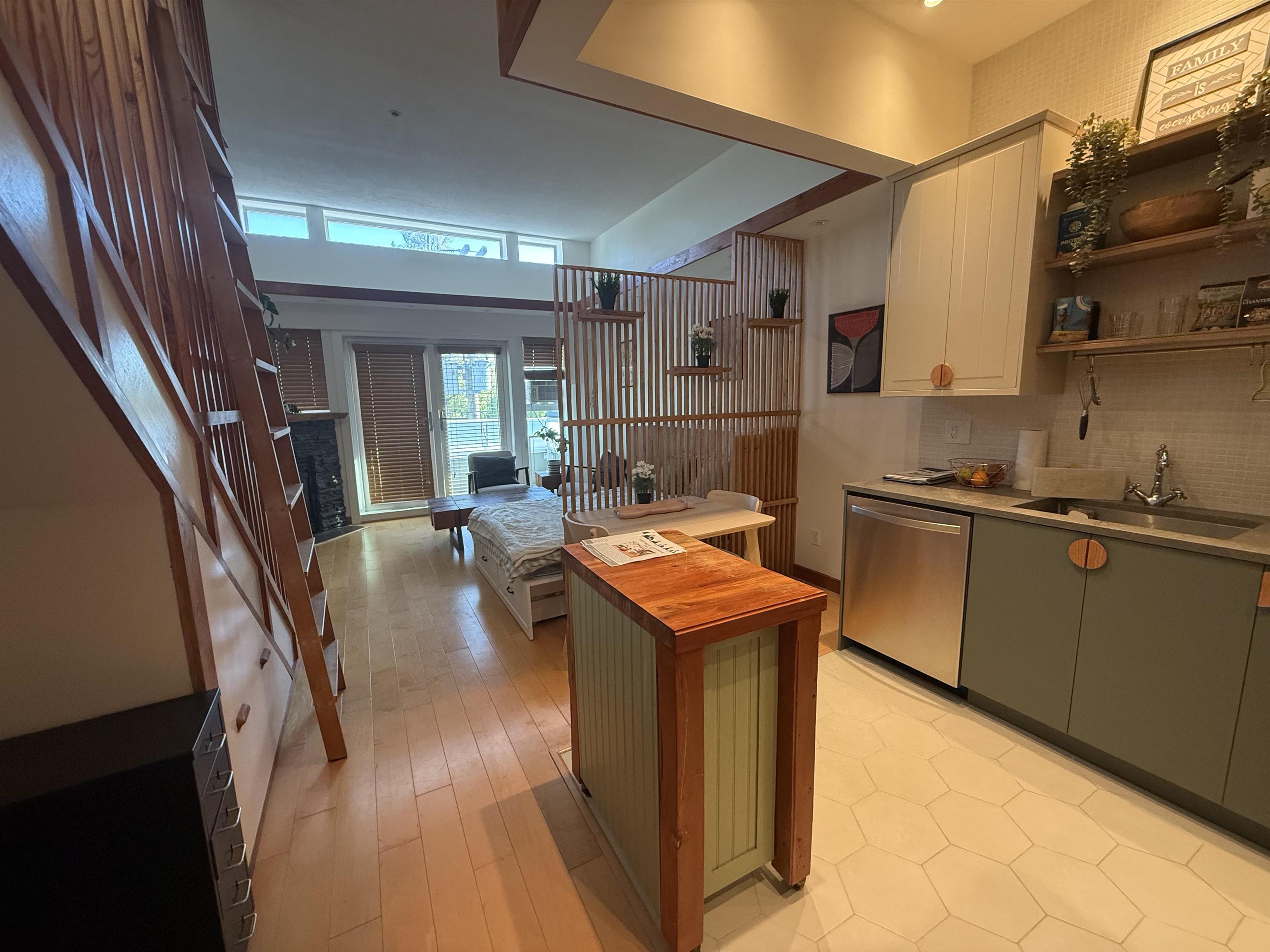 307 980 22nd Avenue - MLS&reg; # R3142569