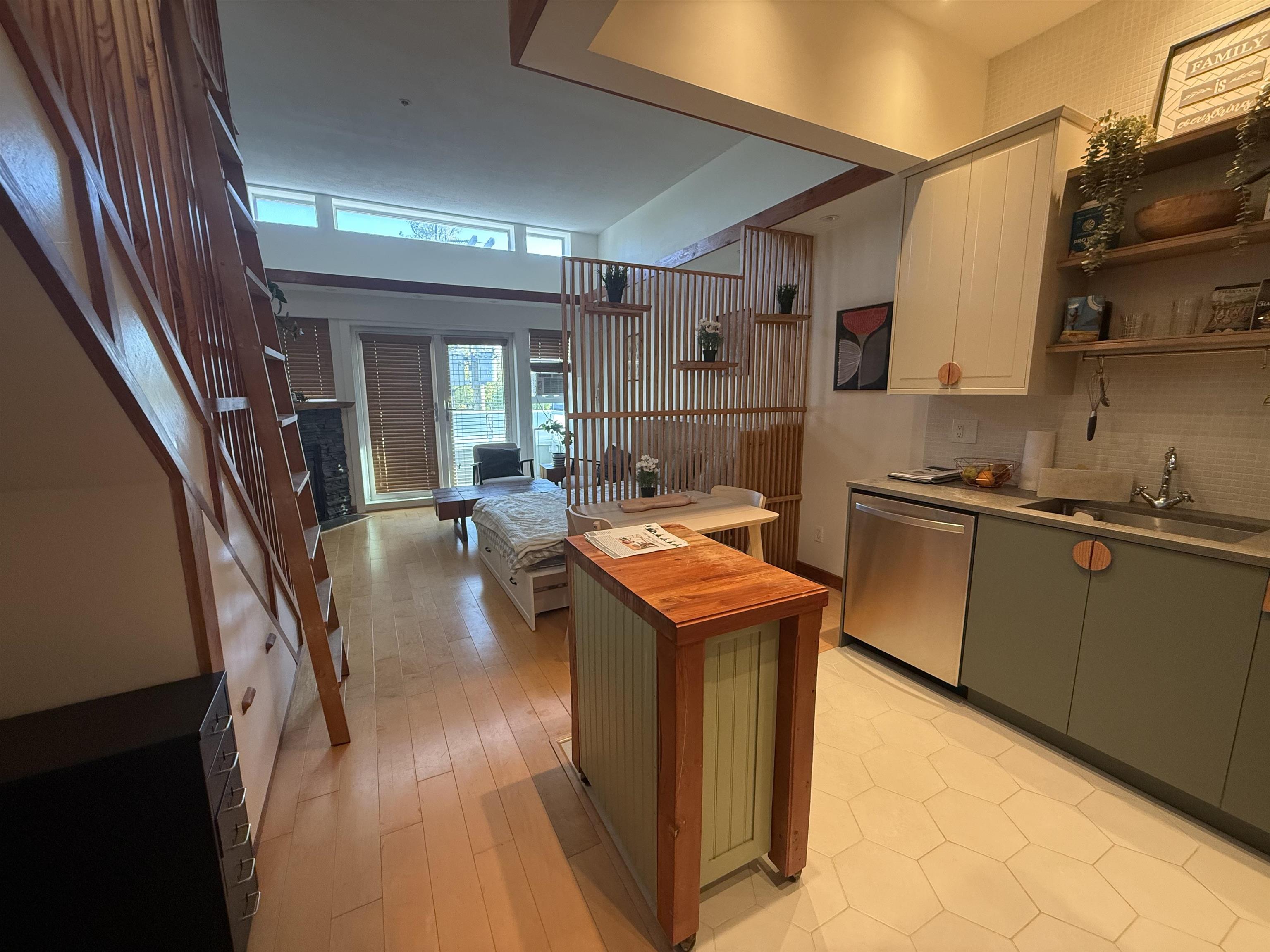 307 980 22nd Avenue - MLS&reg; # R3142569