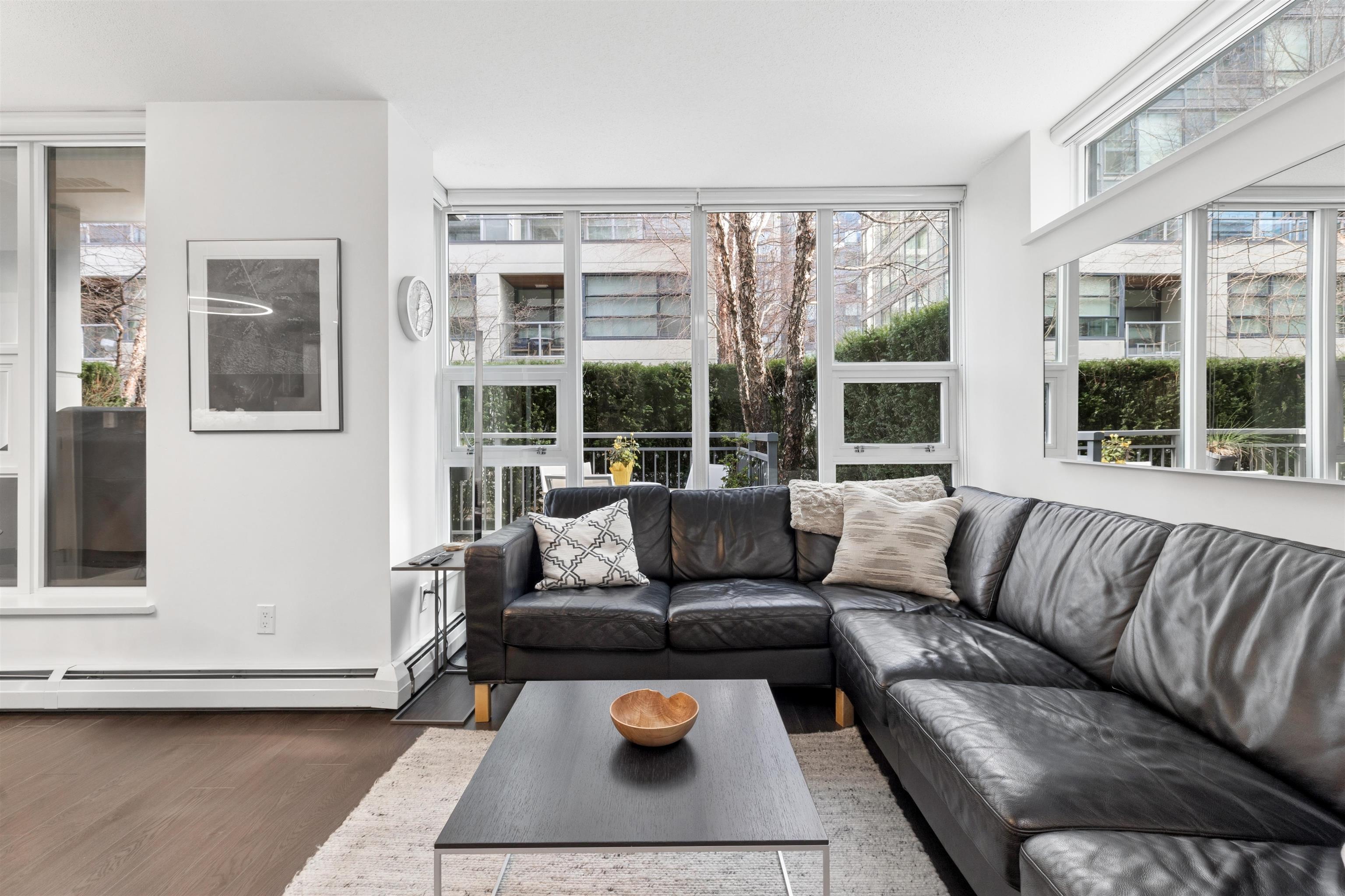  156 1st Avenue - MLS&reg; # R3142601