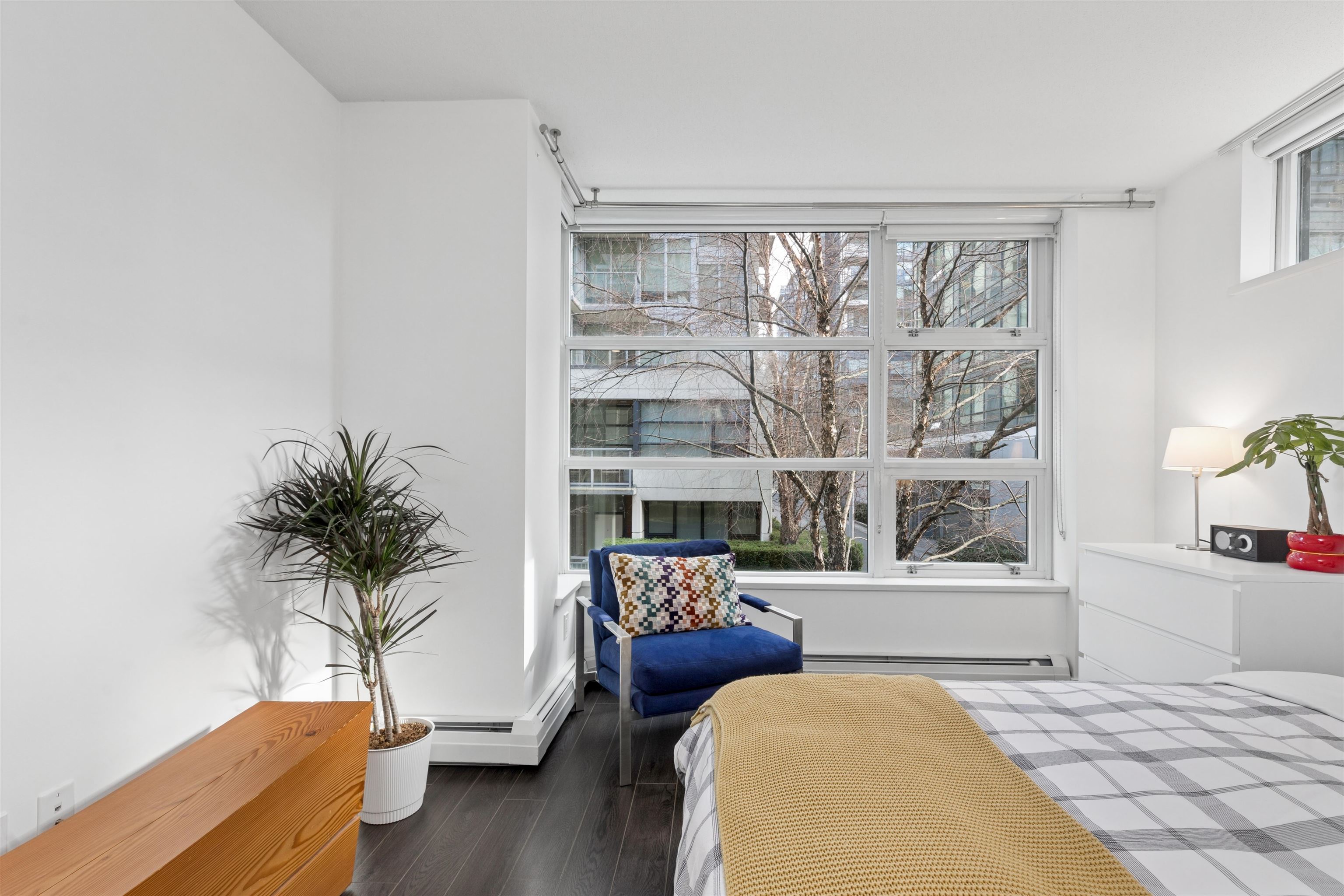  156 1st Avenue - MLS&reg; # R3142601