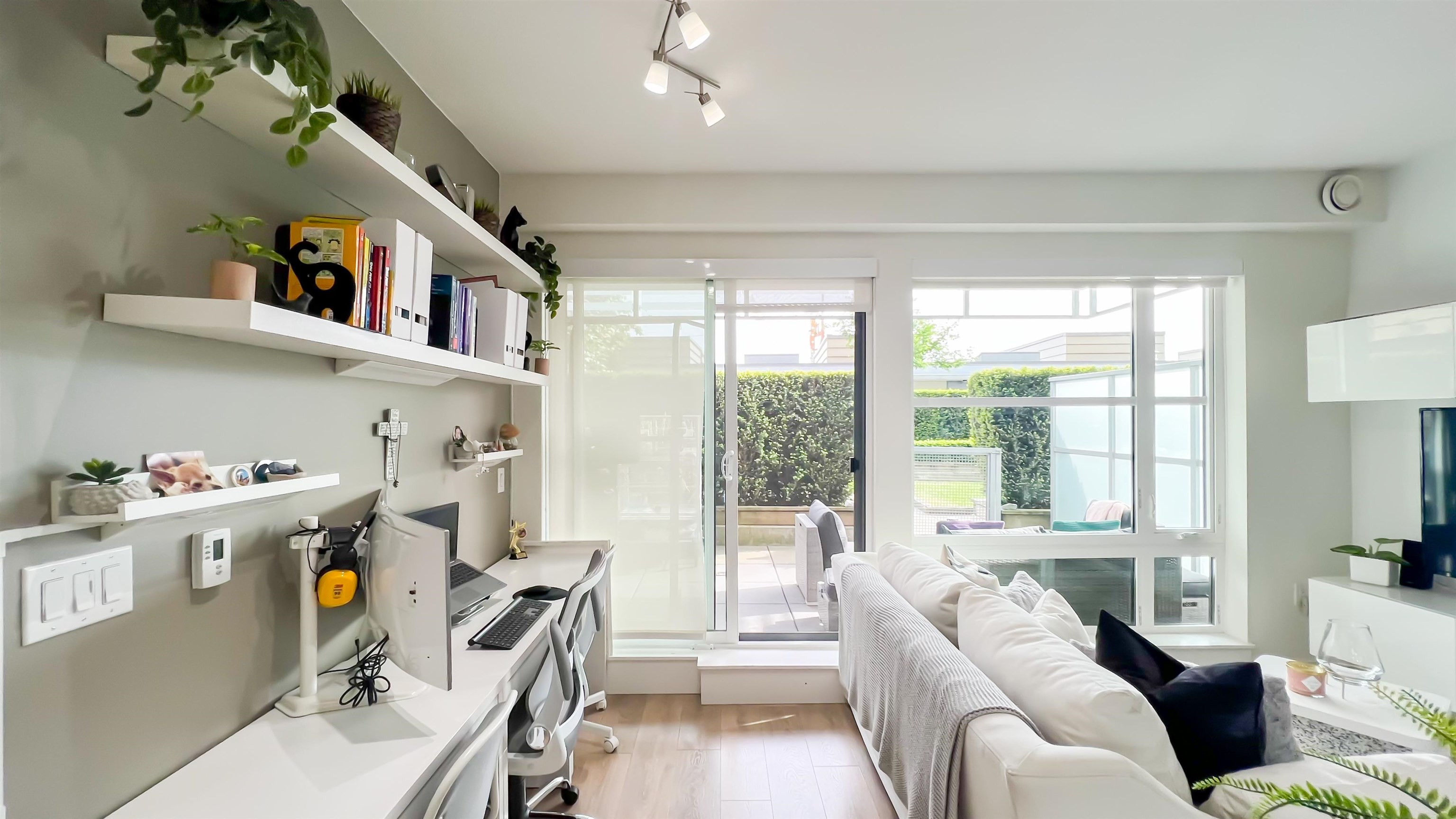  3488 Sawmill Crescent - MLS&reg; # R3142742