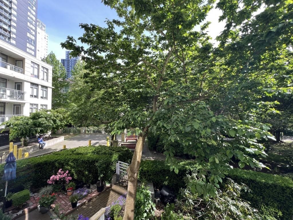 201 3660 Vanness Avenue - MLS&reg; # R3142762