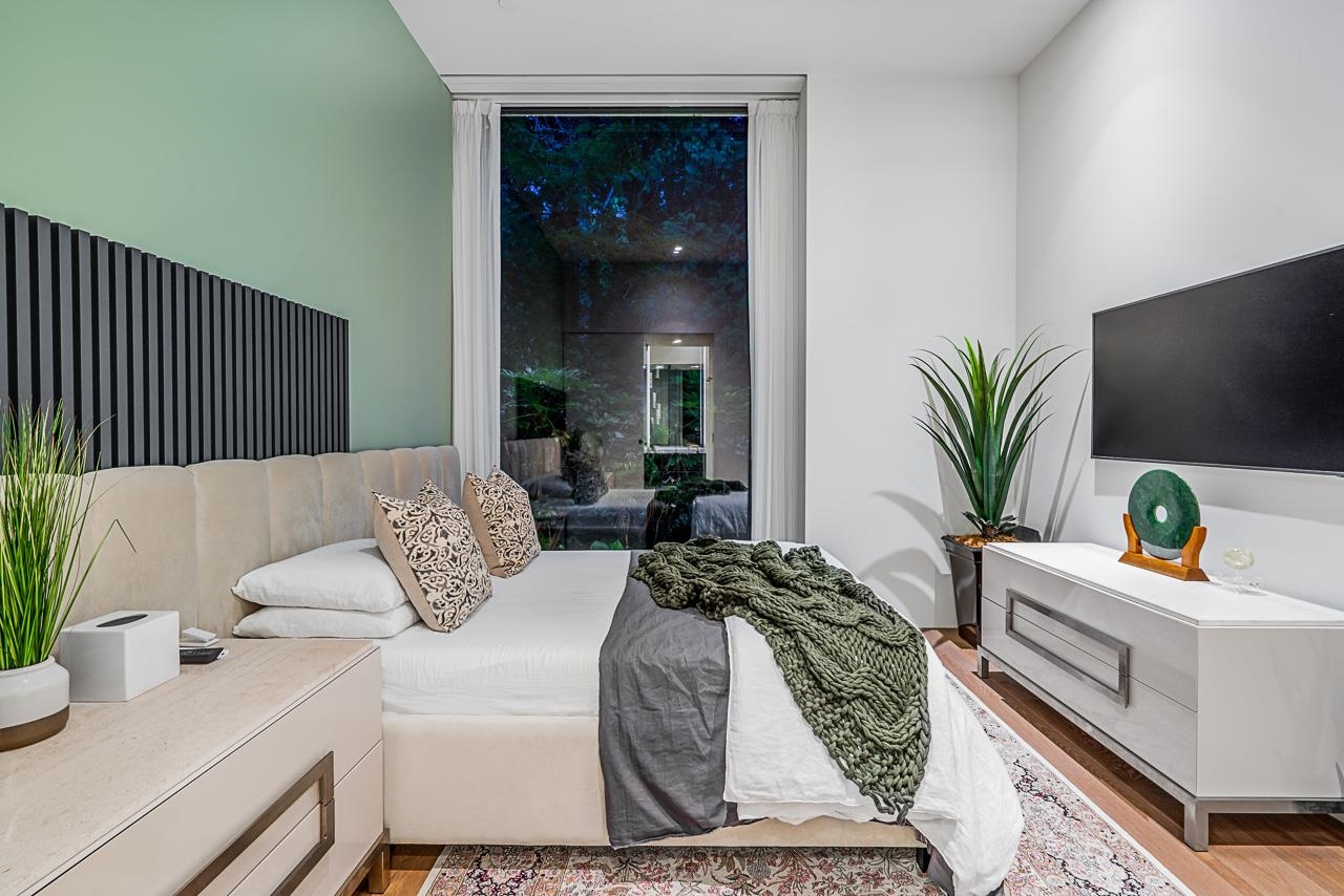  3478 Marine Drive - MLS&reg; # R3143003