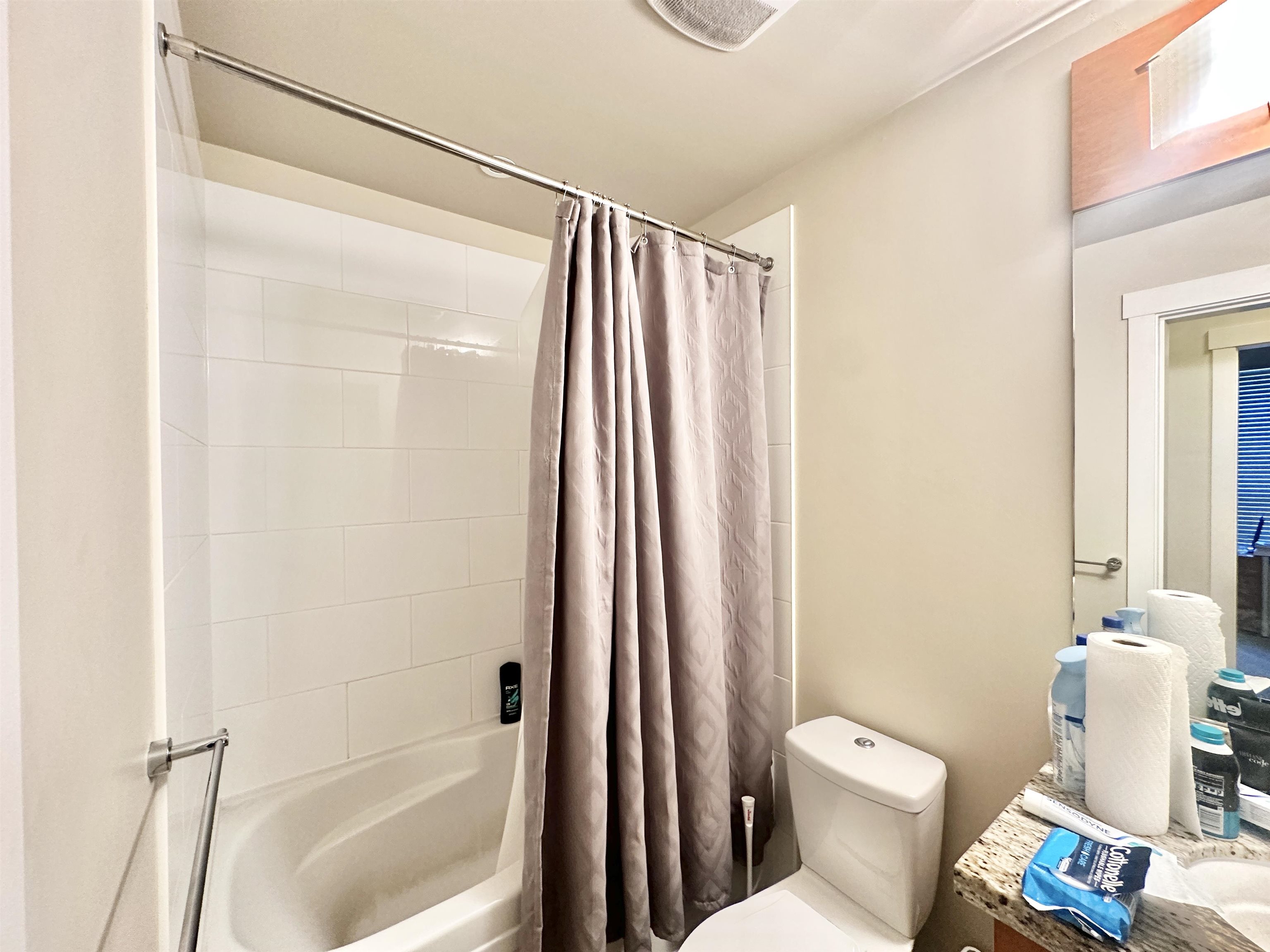 212 5788 Birney Avenue - MLS&reg; # R3143715
