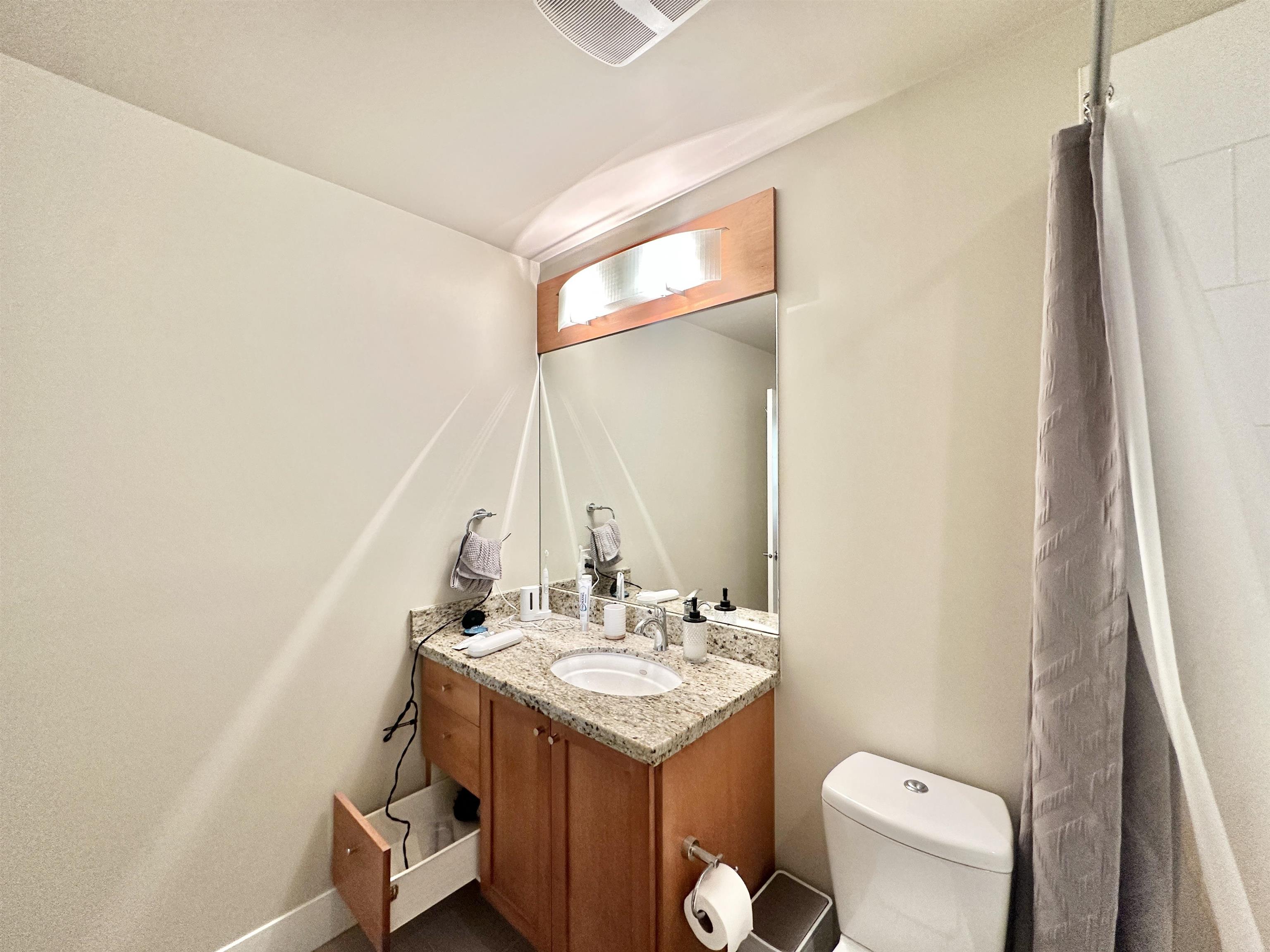 212 5788 Birney Avenue - MLS&reg; # R3143715