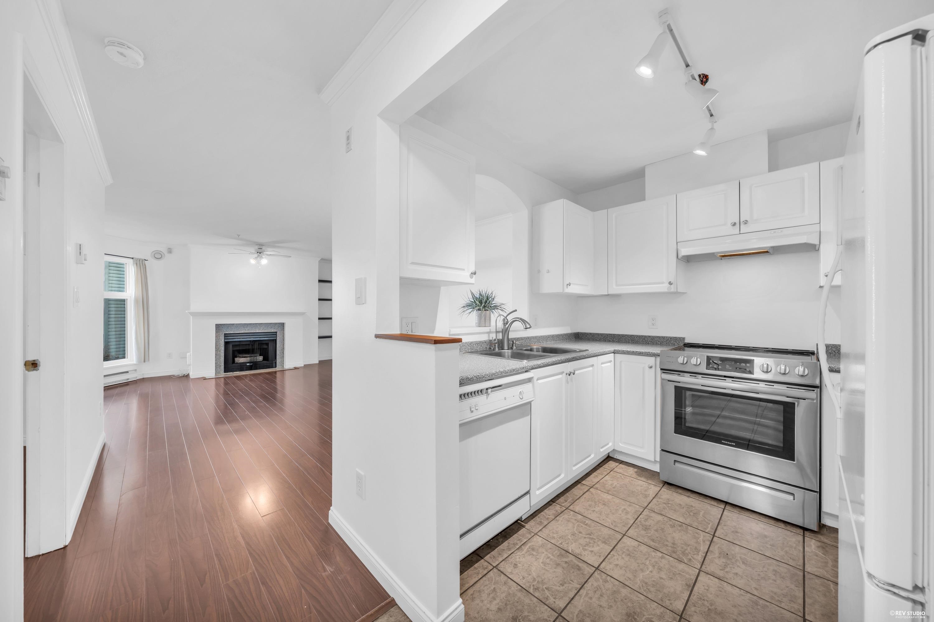 206 3638 Rae Avenue - MLS&reg; # R3144016