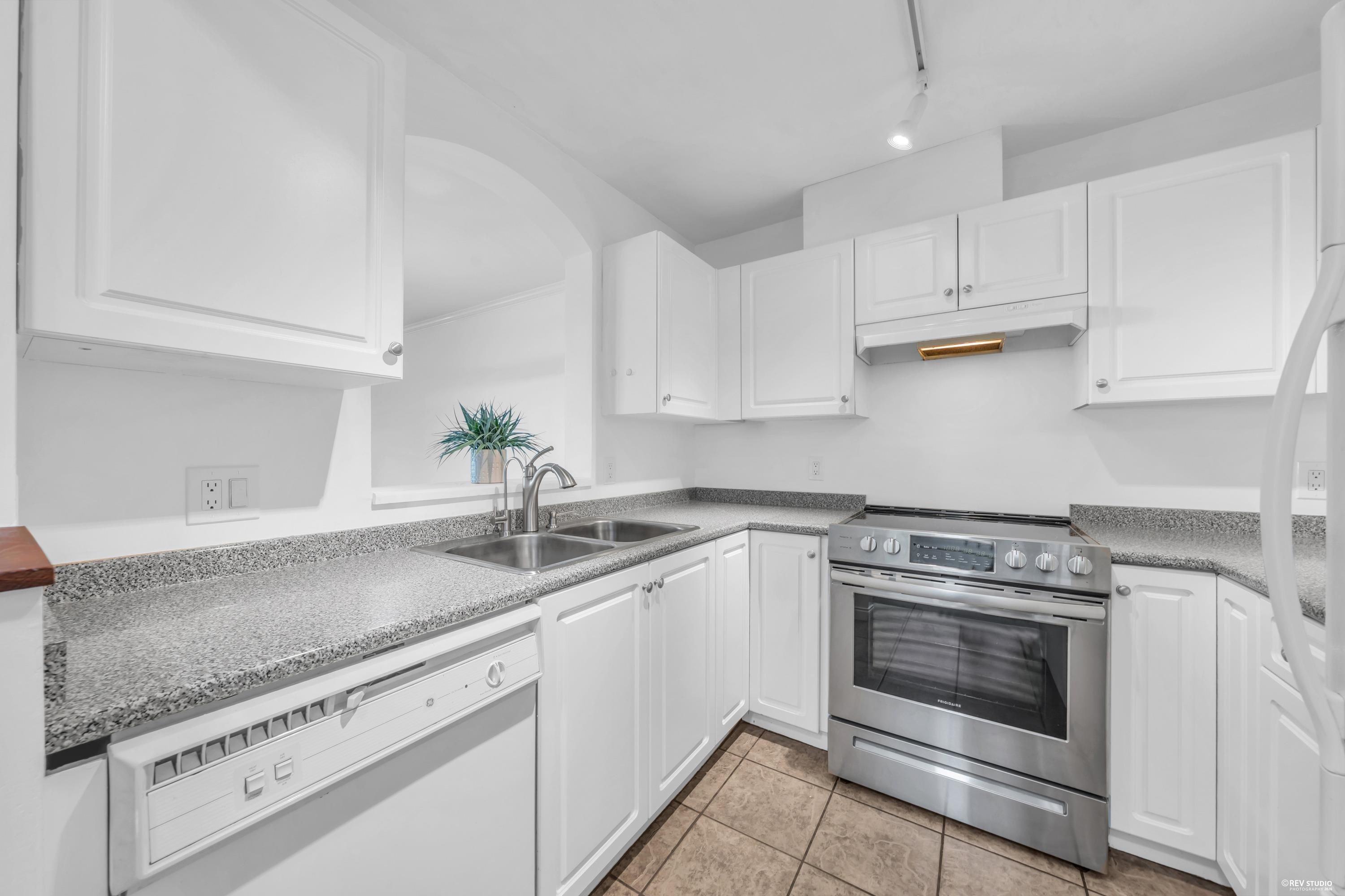 206 3638 Rae Avenue - MLS&reg; # R3144016