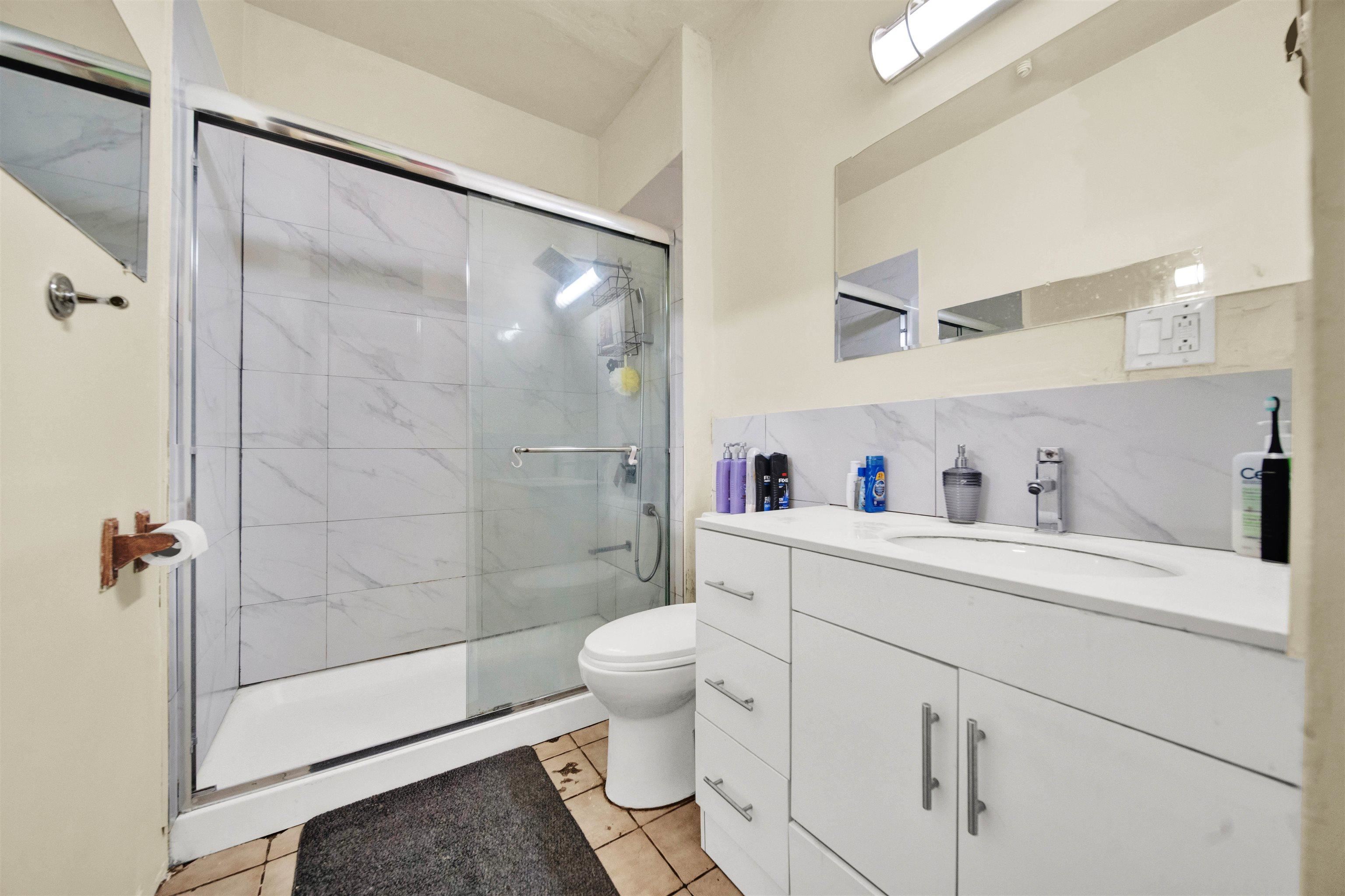 2 862 Broadway  - MLS&reg; # R3144735