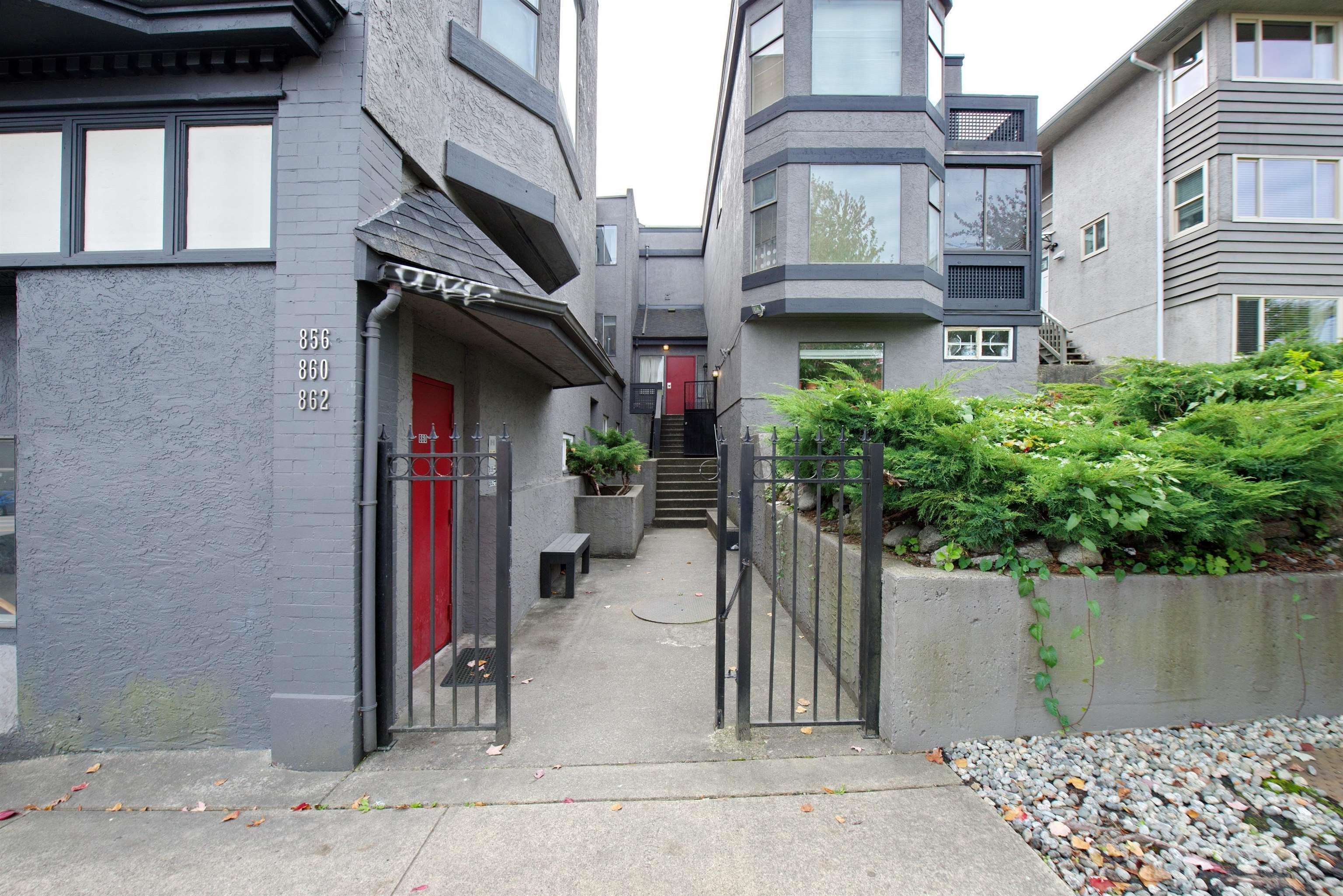 2 862 Broadway  - MLS&reg; # R3144735