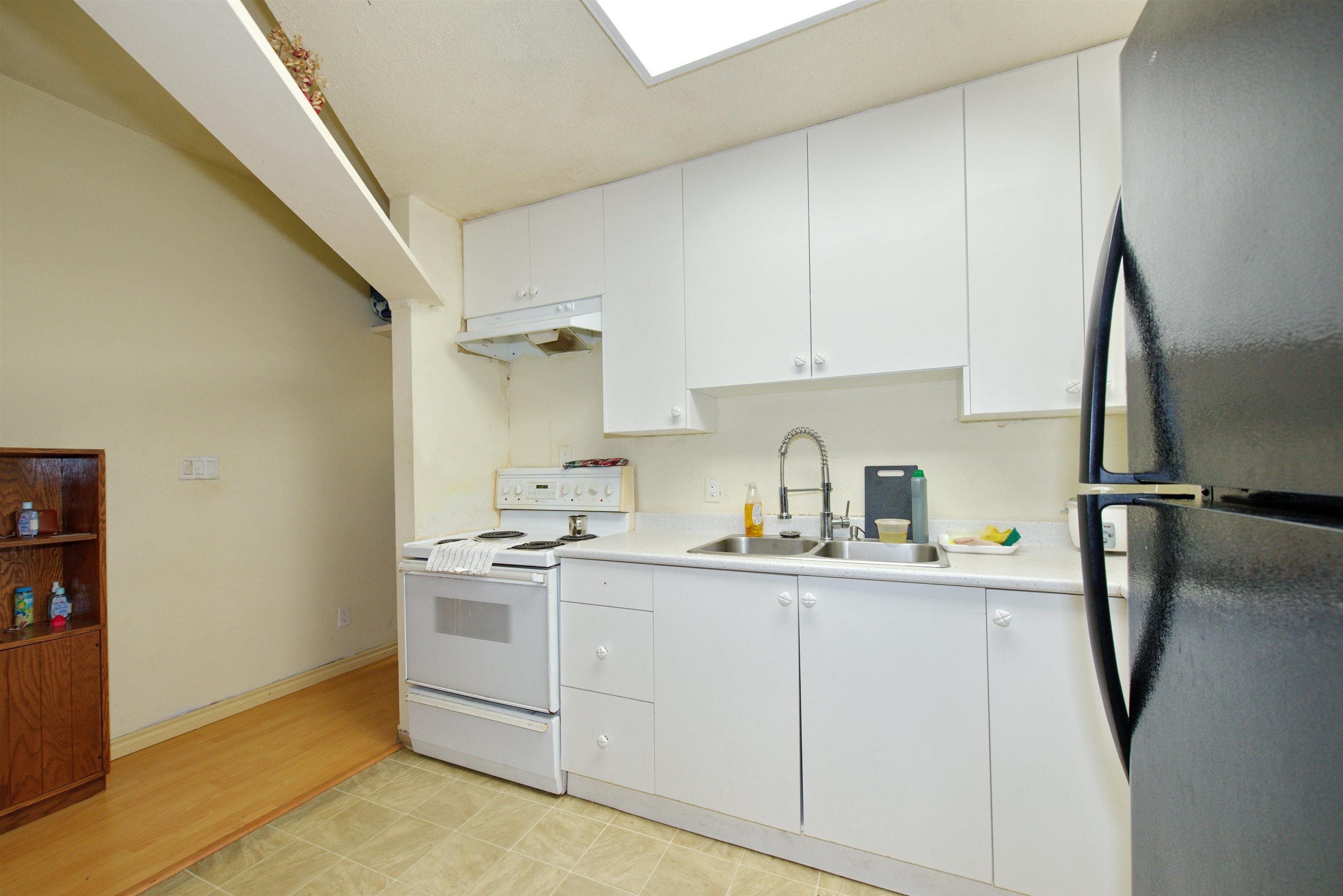 2 862 Broadway  - MLS&reg; # R3144735