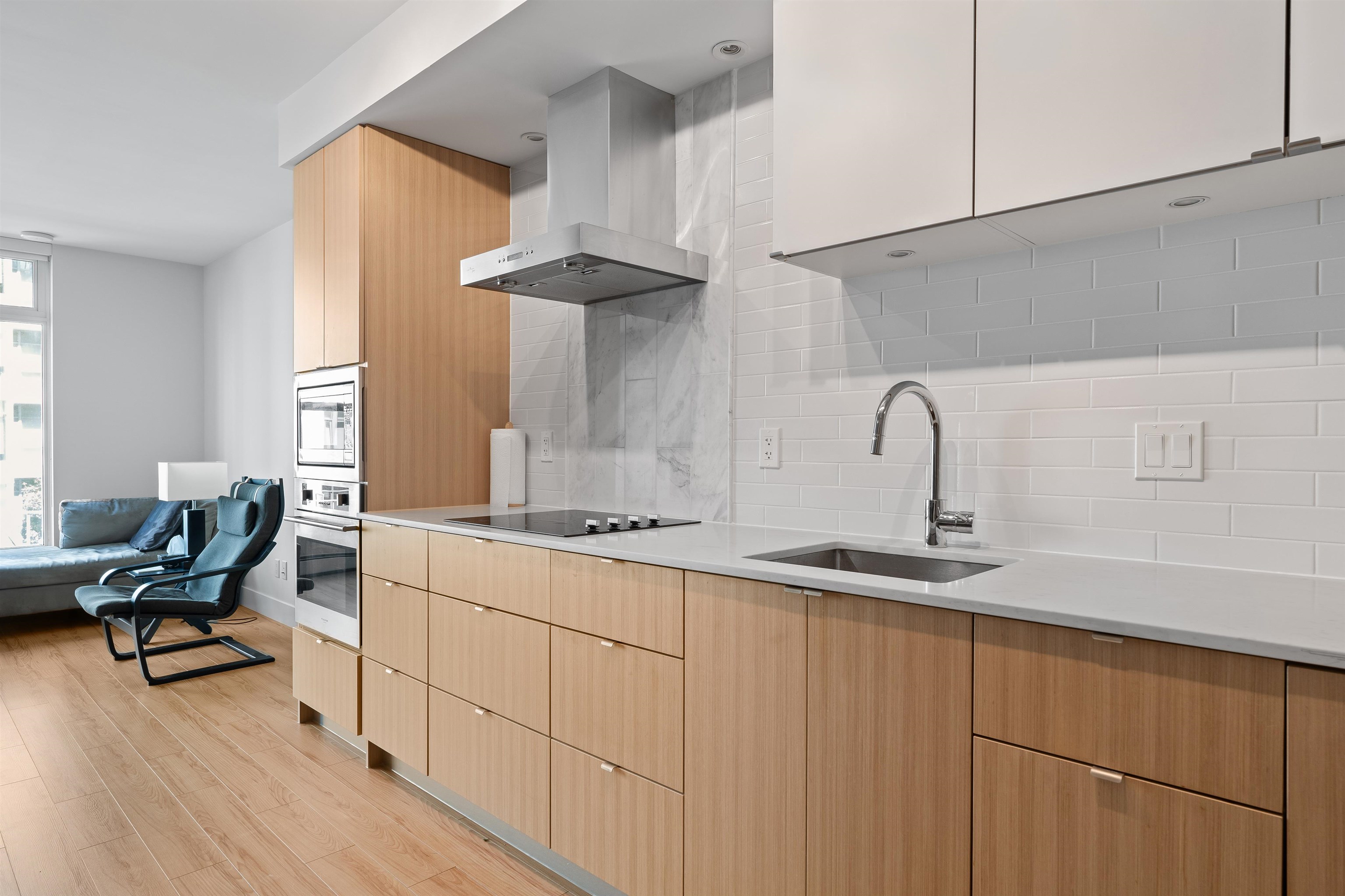 523 159 2nd Avenue - MLS&reg; # R3145627