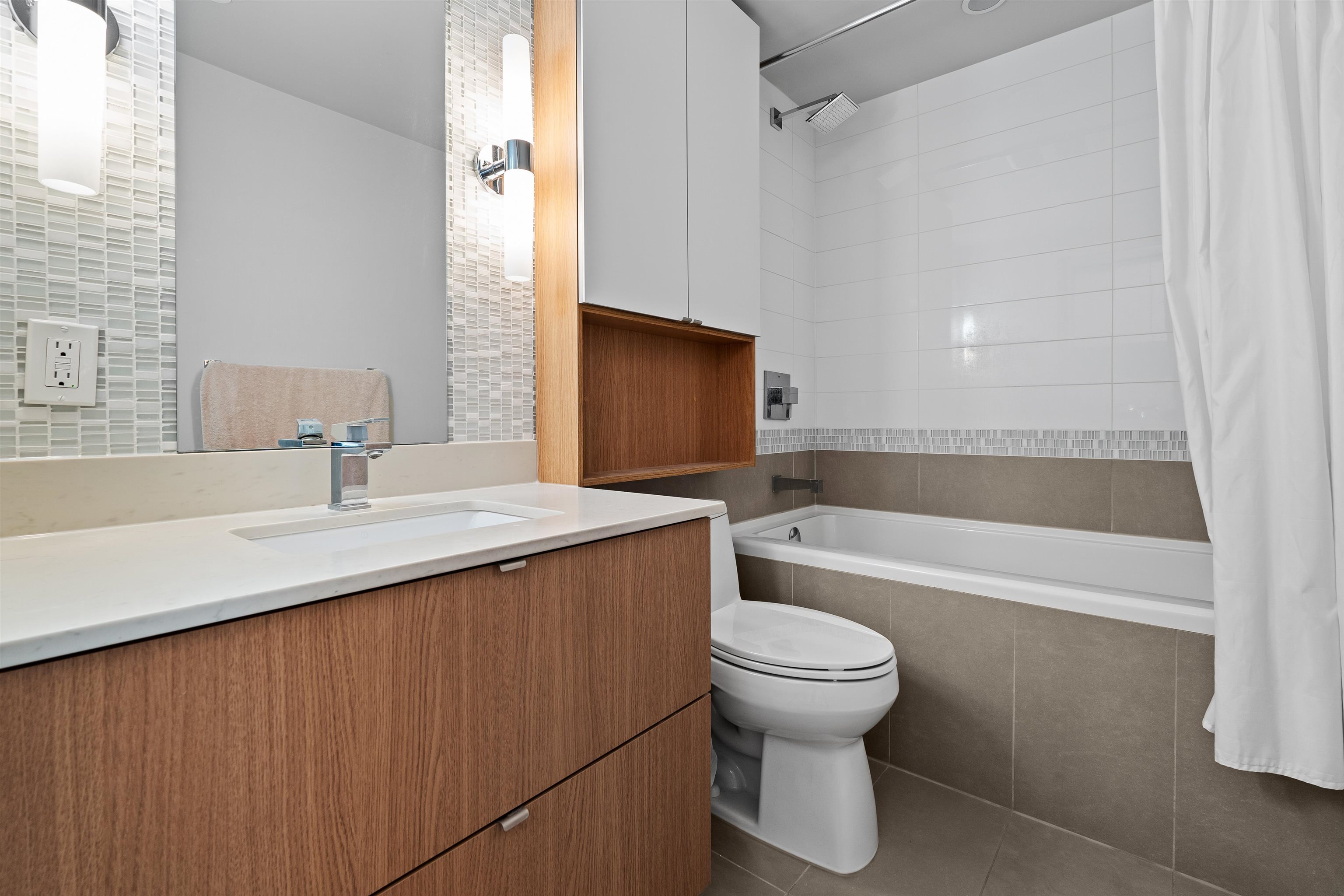 523 159 2nd Avenue - MLS&reg; # R3145627