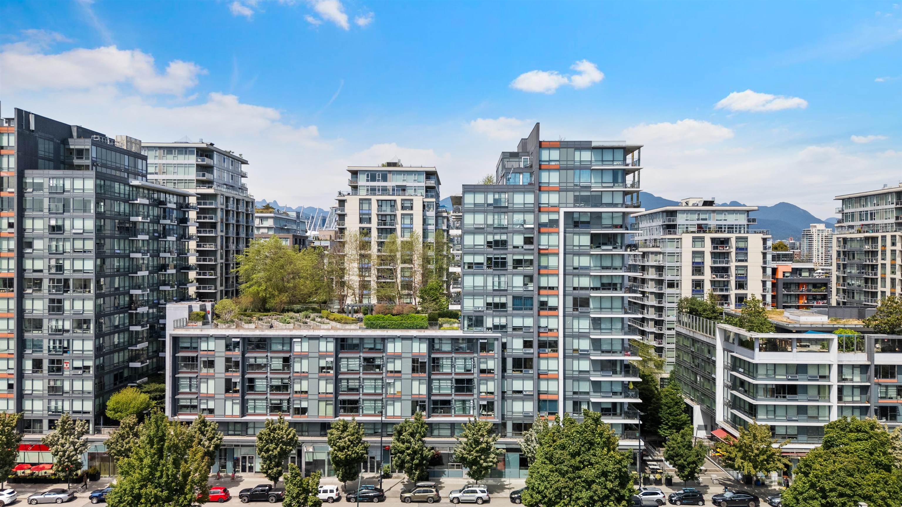 523 159 2nd Avenue - MLS&reg; # R3145627